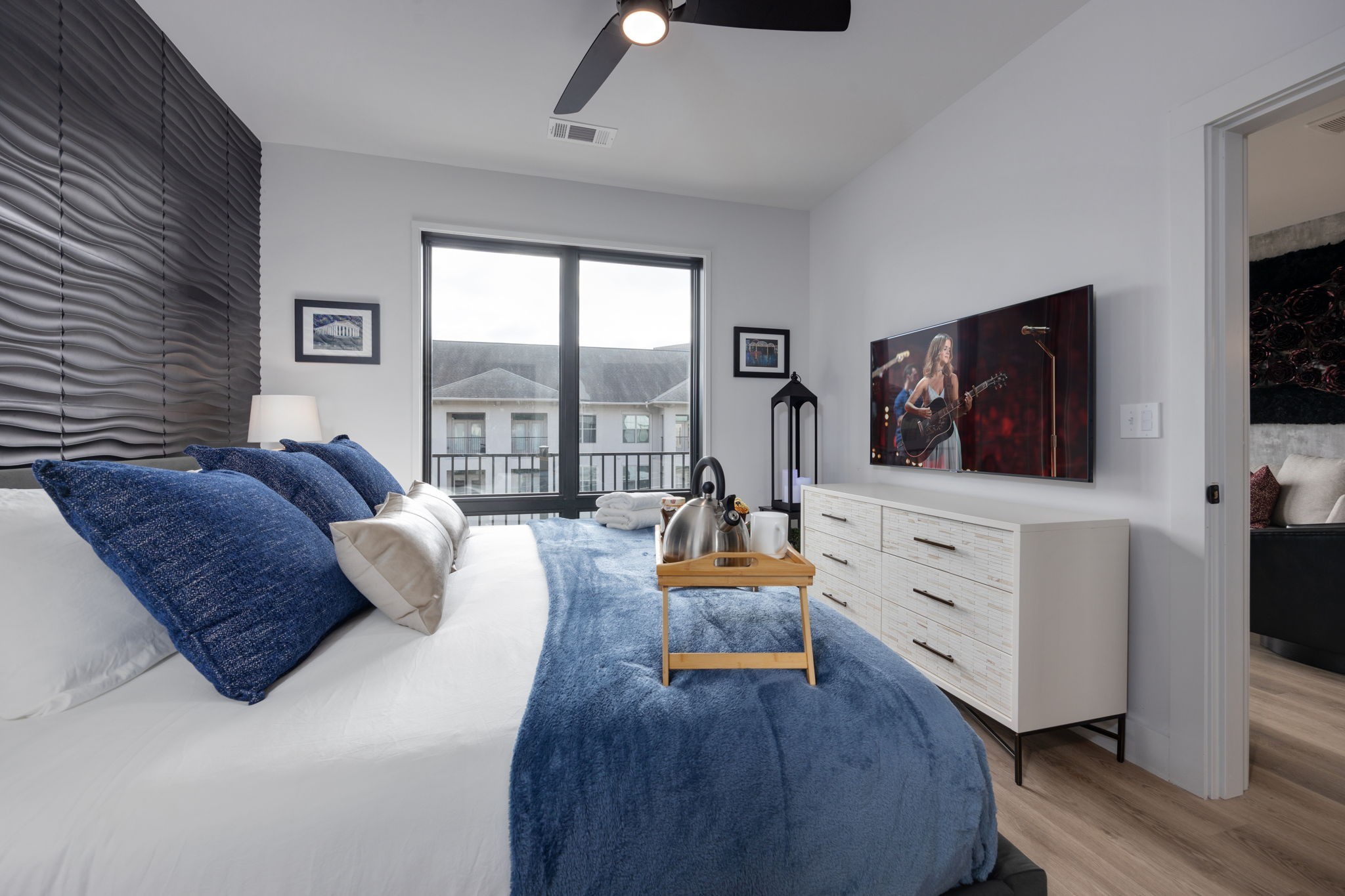 303 31st Ave, N Unit: 403