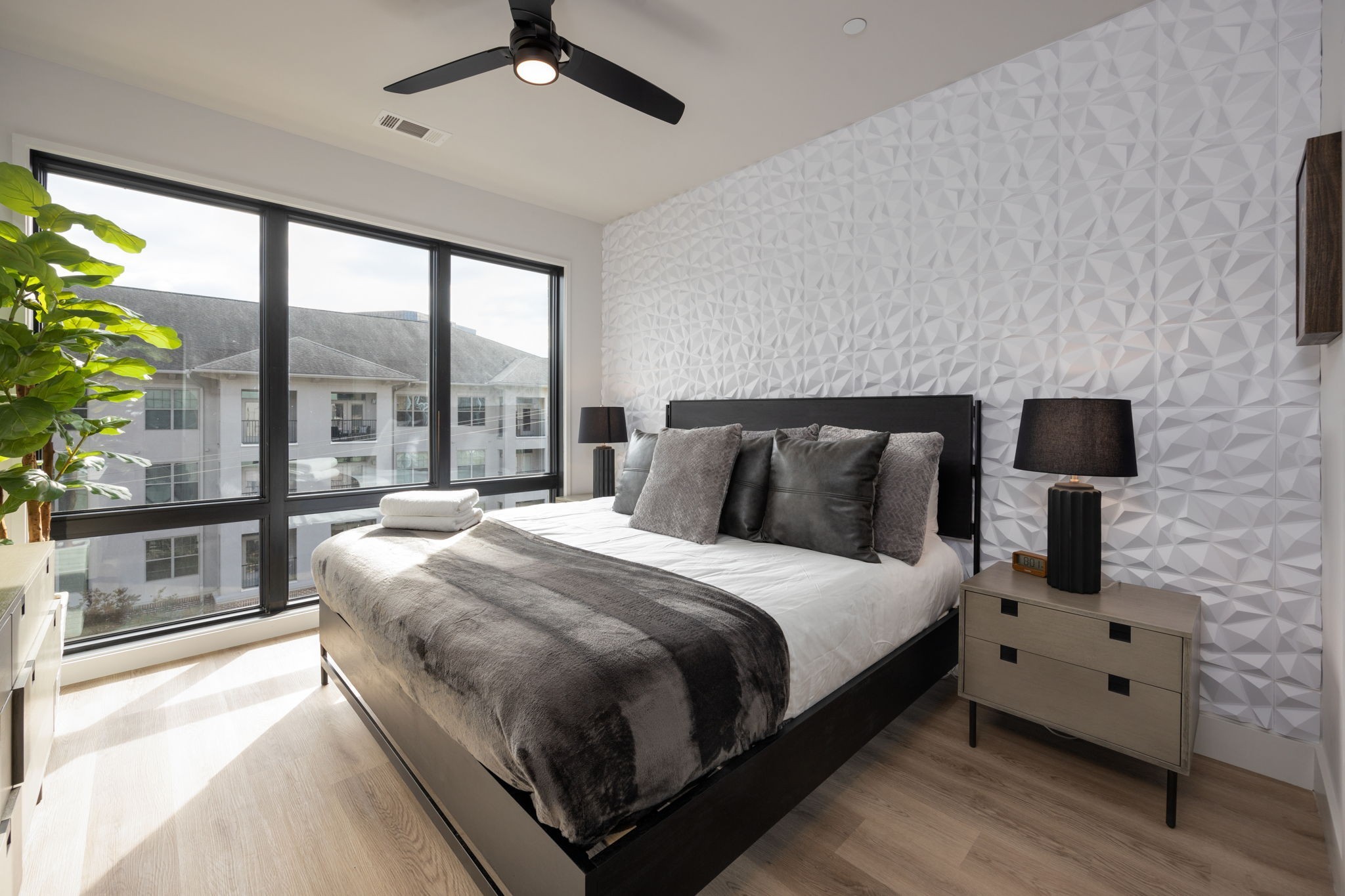 303 31st Ave, N Unit: 403