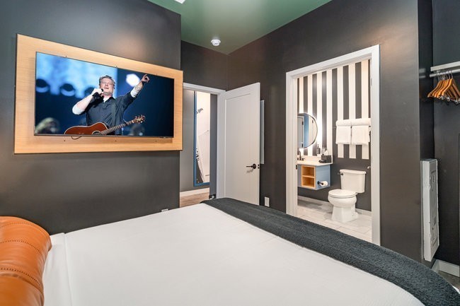 50 Music Sq, W Unit: 720