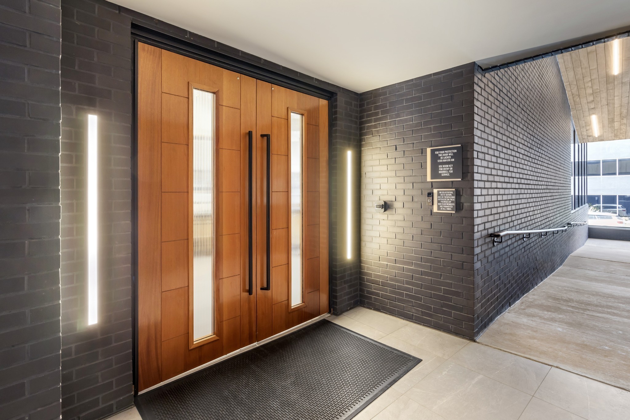 50 Music Sq, W Unit: 528