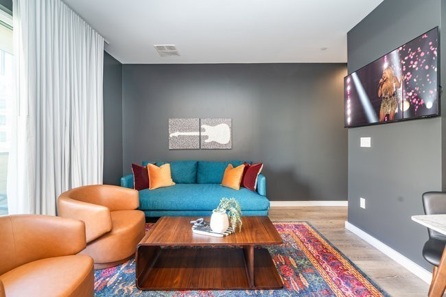 50 Music Sq, W Unit: 620