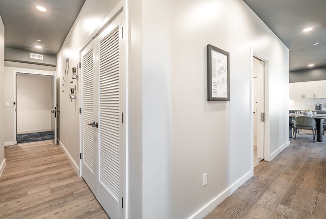 50 Music Sq, W Unit: 620