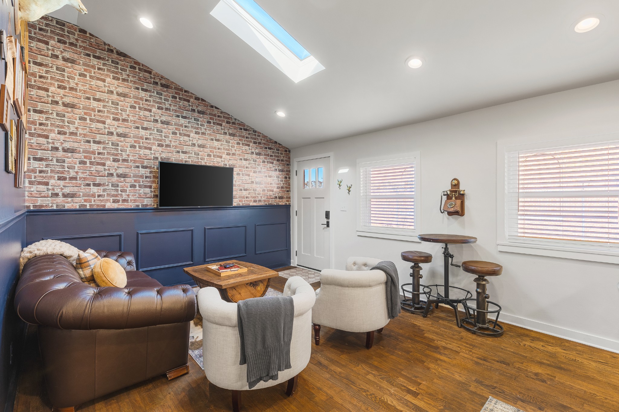 1222 Gallatin Ave Unit: 6