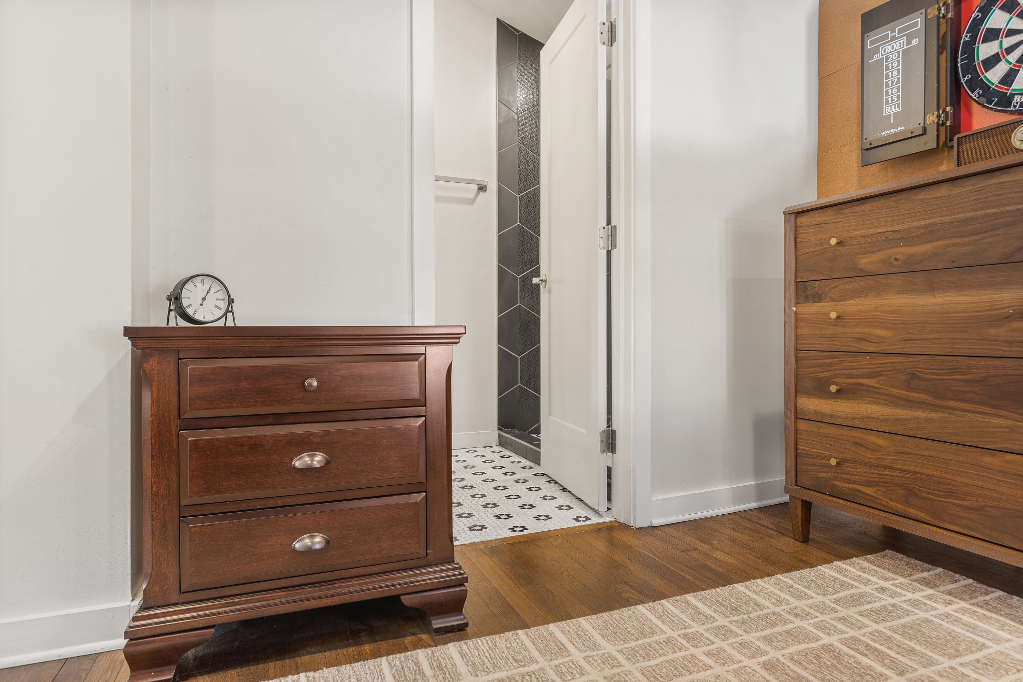 1222 Gallatin Ave Unit: 6