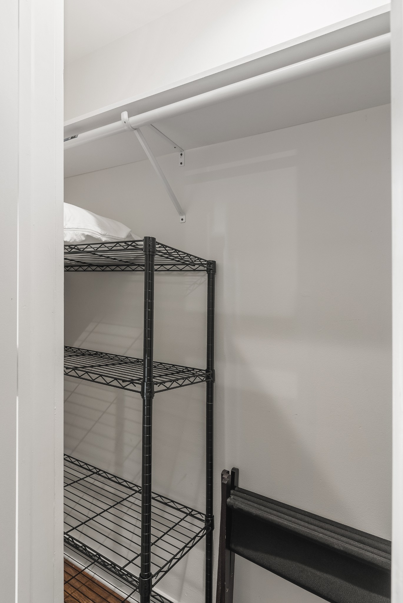 1222 Gallatin Ave Unit: 6