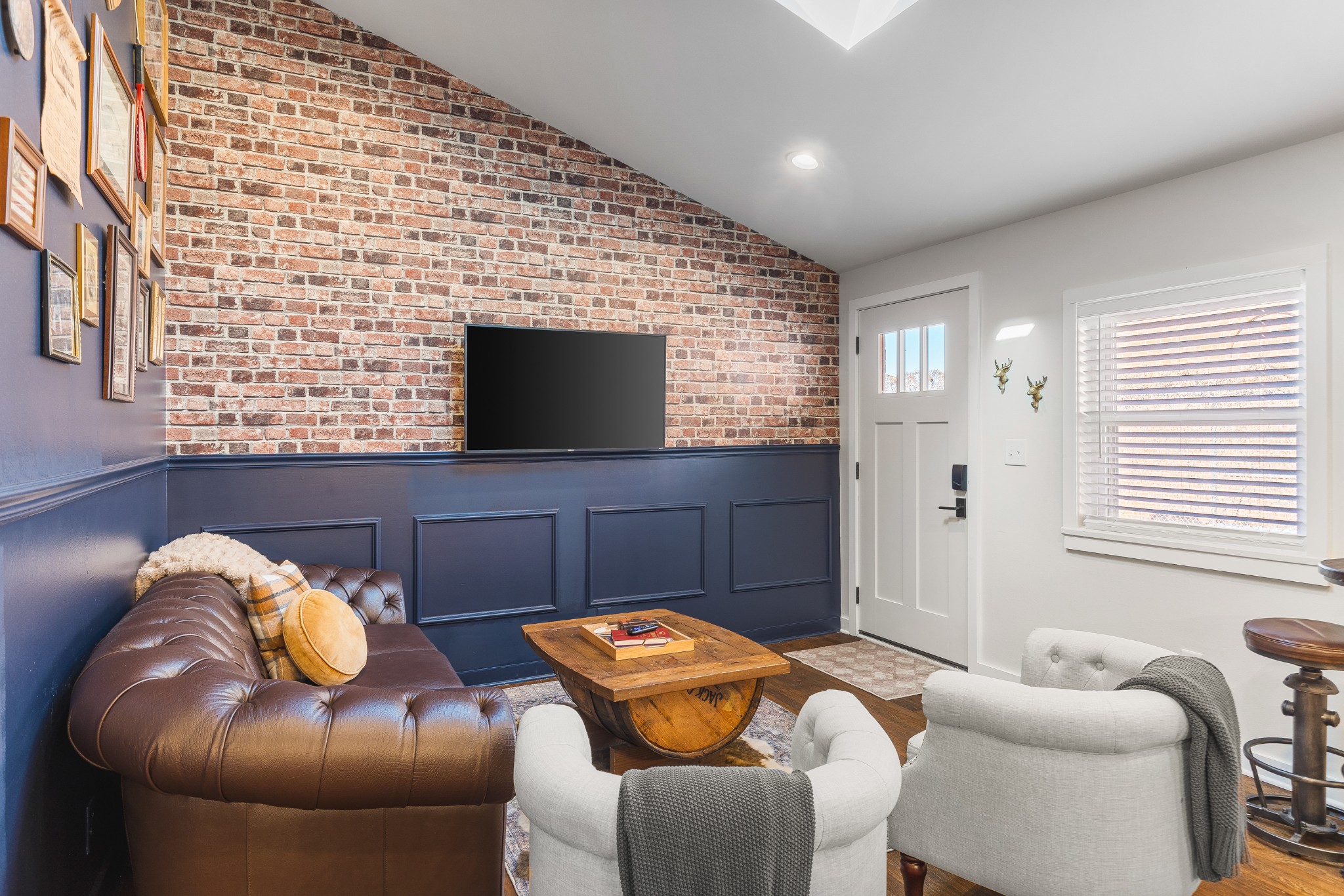 1222 Gallatin Ave Unit: 6
