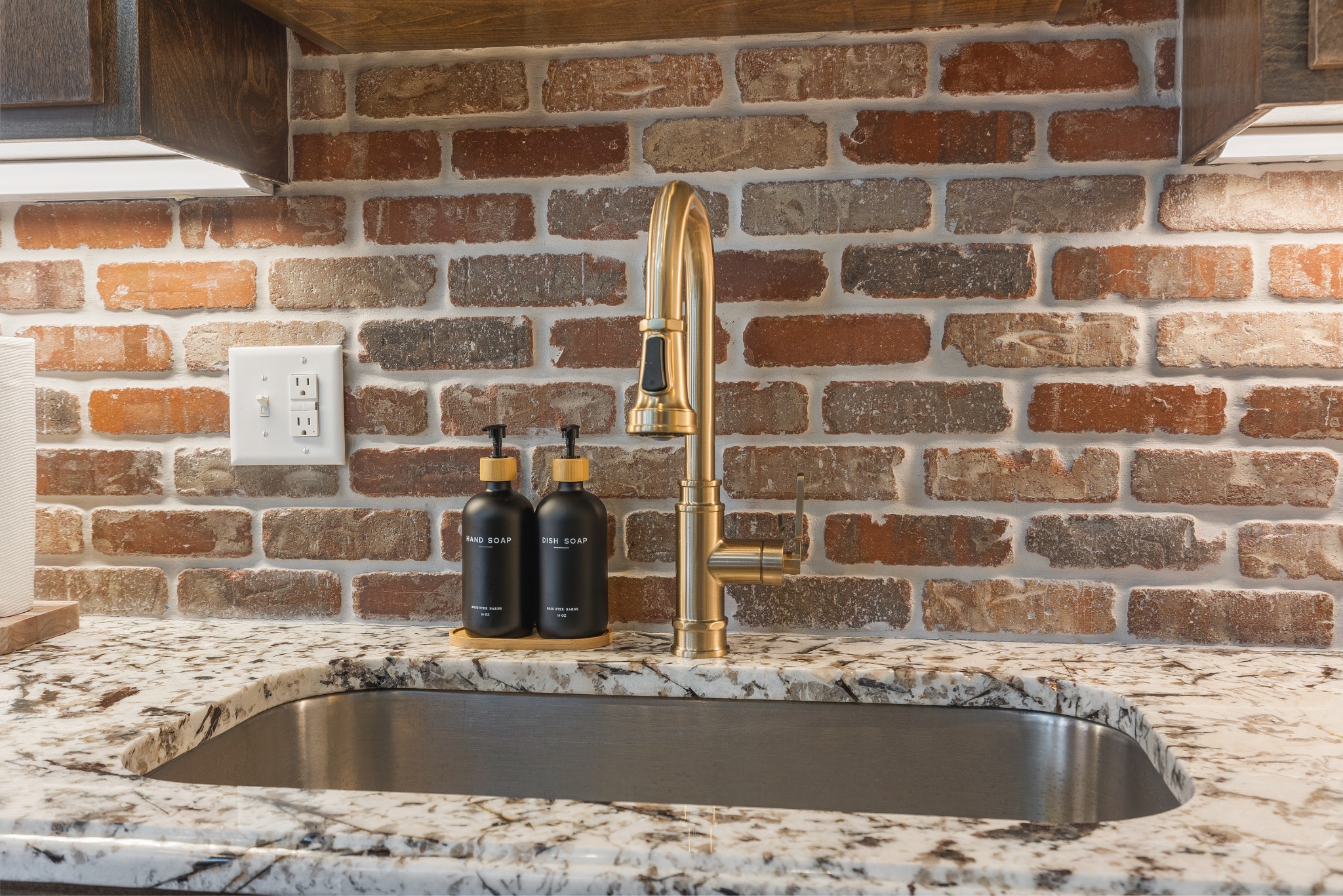 1222 Gallatin Ave Unit: 6