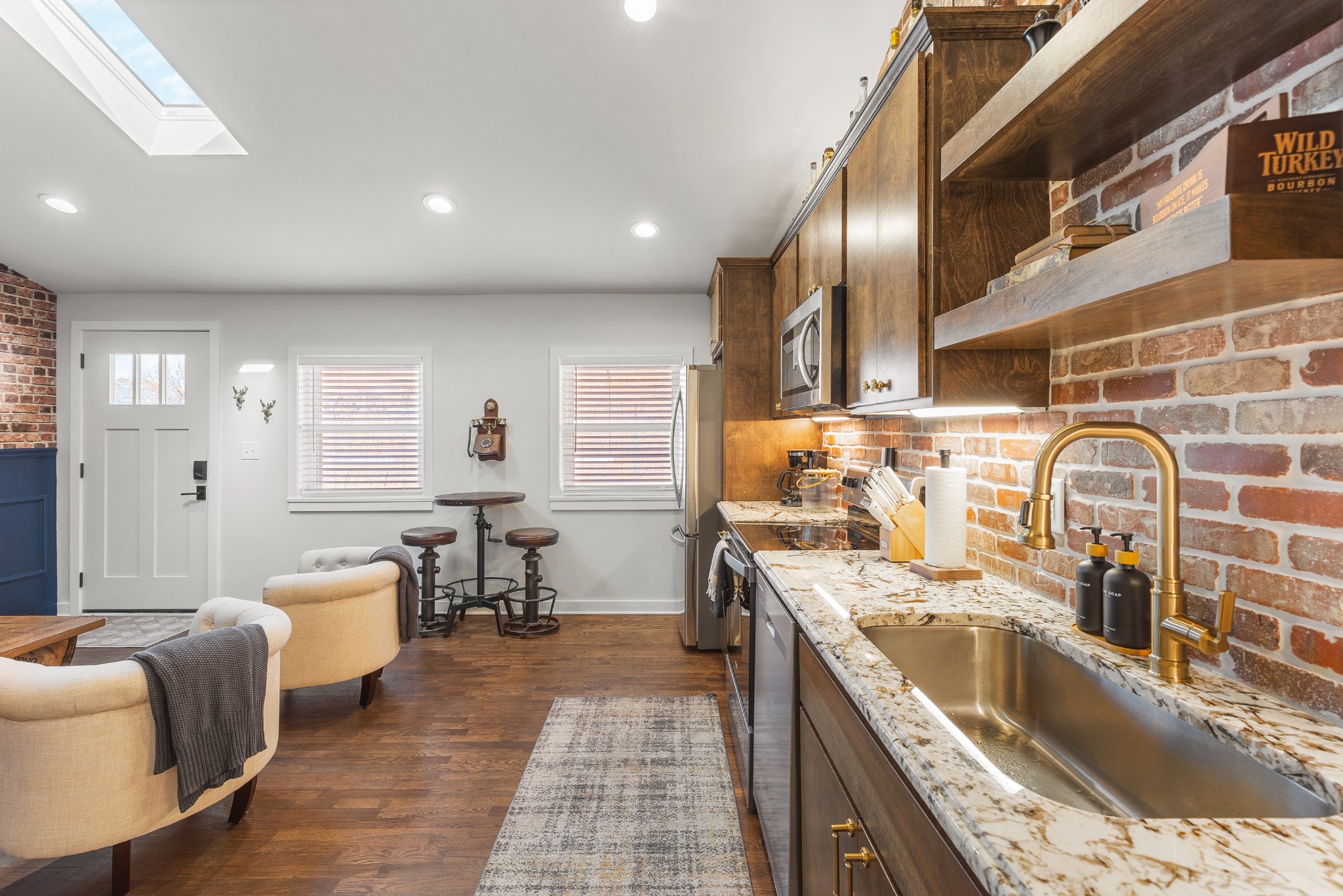 1222 Gallatin Ave Unit: 6