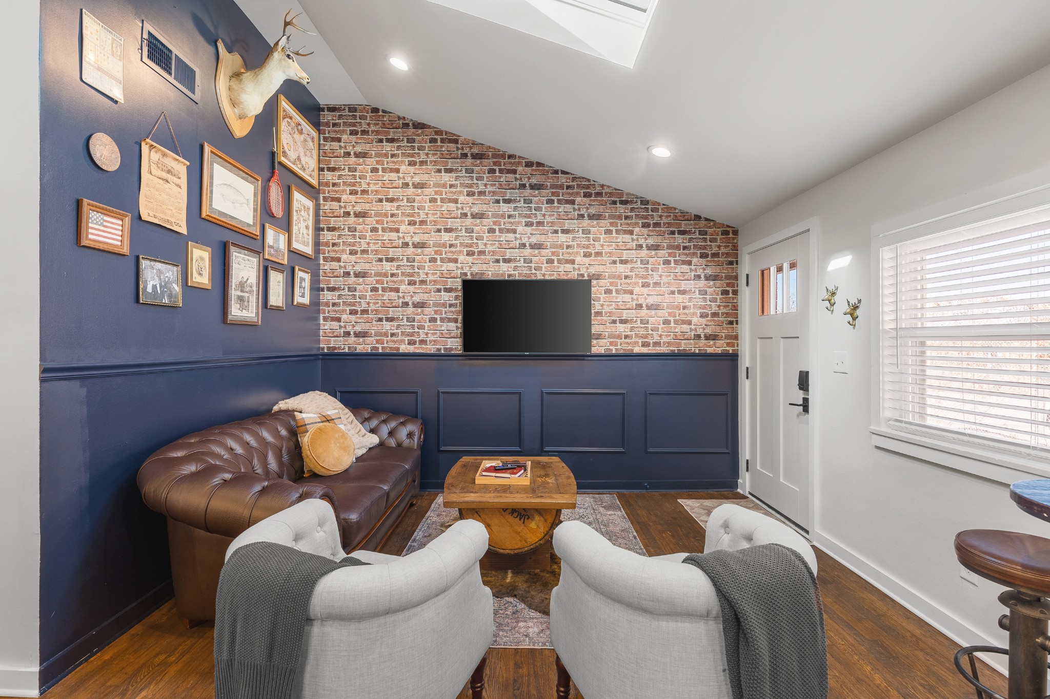 1222 Gallatin Ave Unit: 6