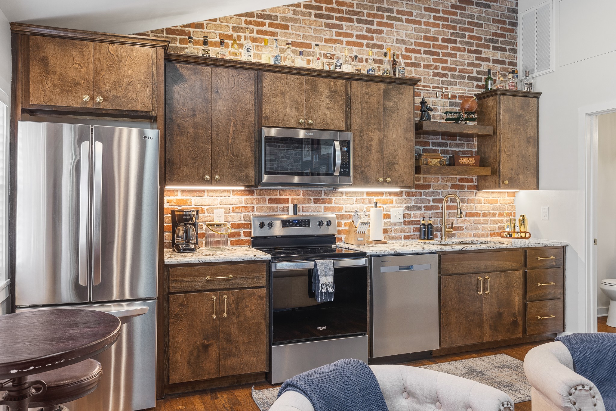 1222 Gallatin Ave Unit: 6