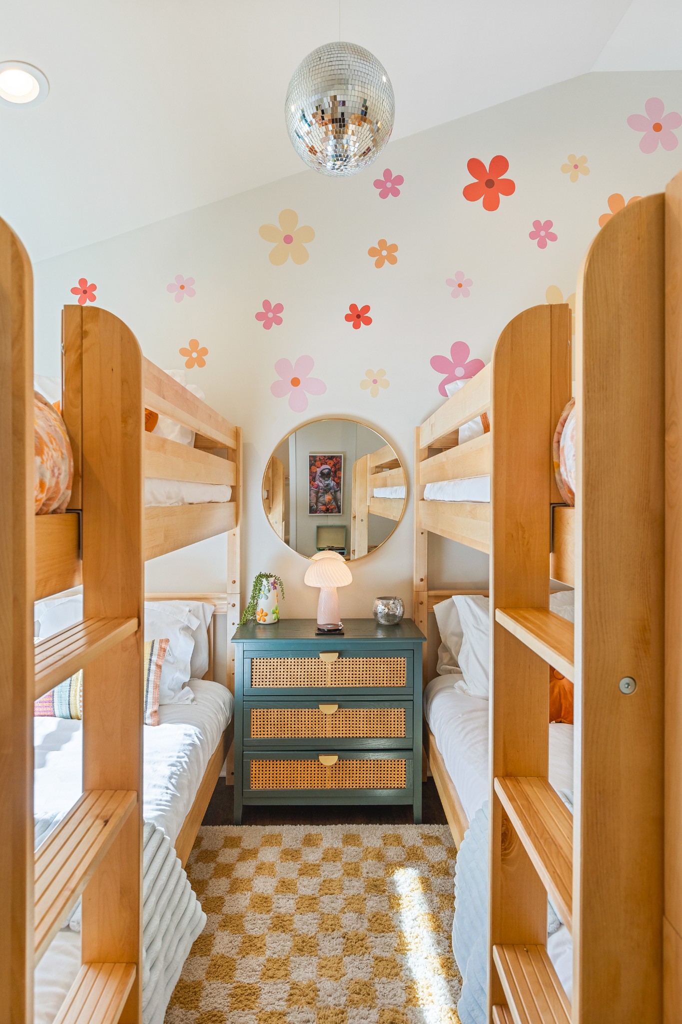 1222 Gallatin Ave Unit: 7