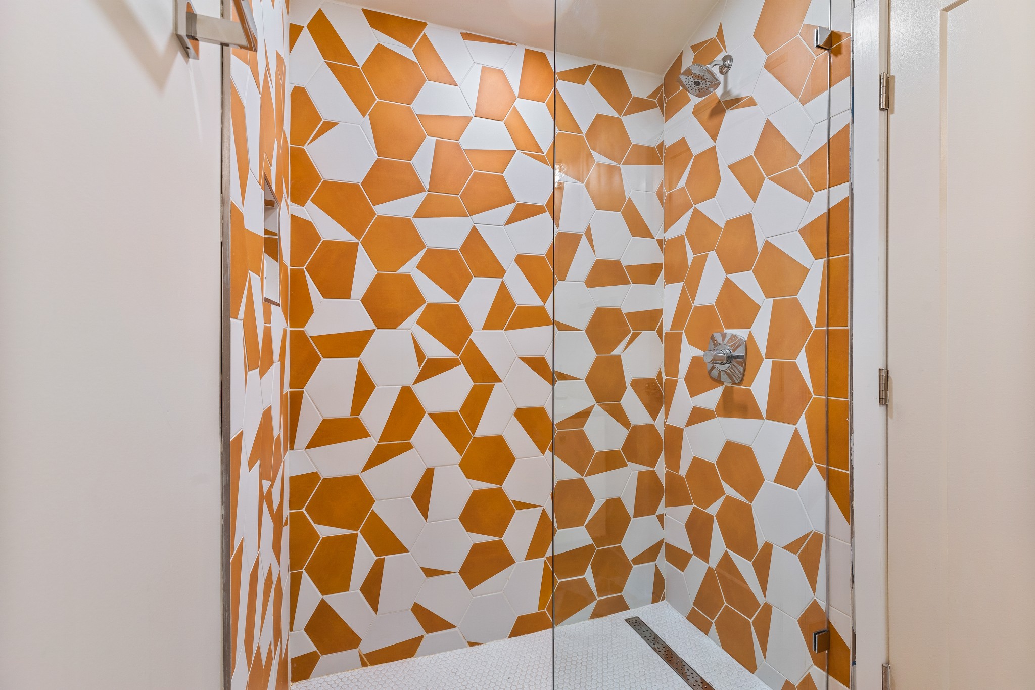 1222 Gallatin Ave Unit: 7