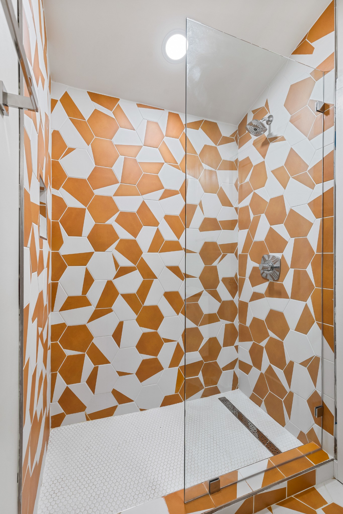 1222 Gallatin Ave Unit: 7