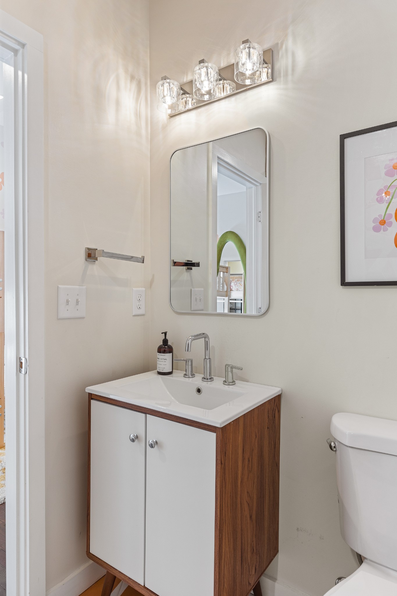 1222 Gallatin Ave Unit: 7