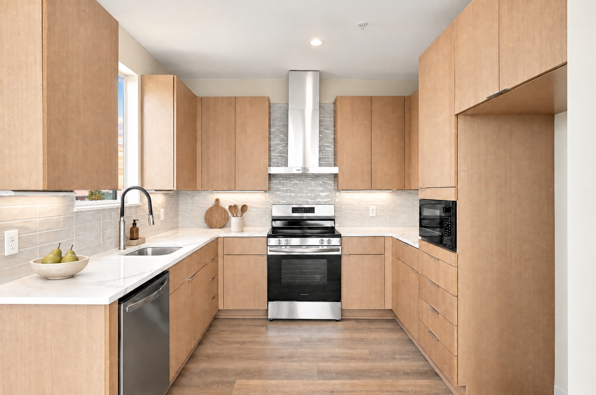 730 Main St Unit: 608