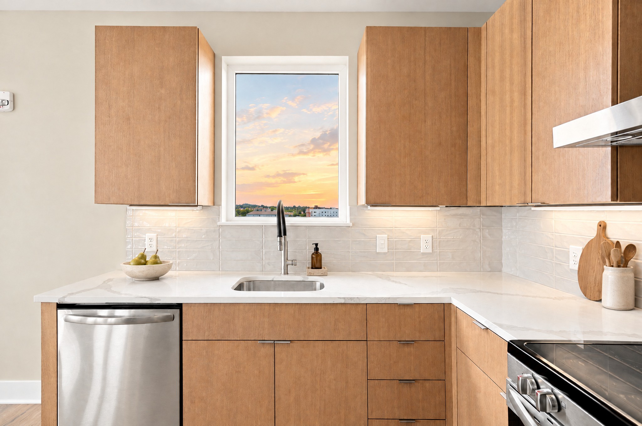 730 Main St Unit: 608