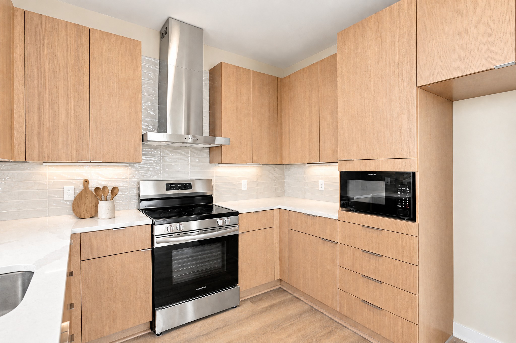 730 Main St Unit: 608