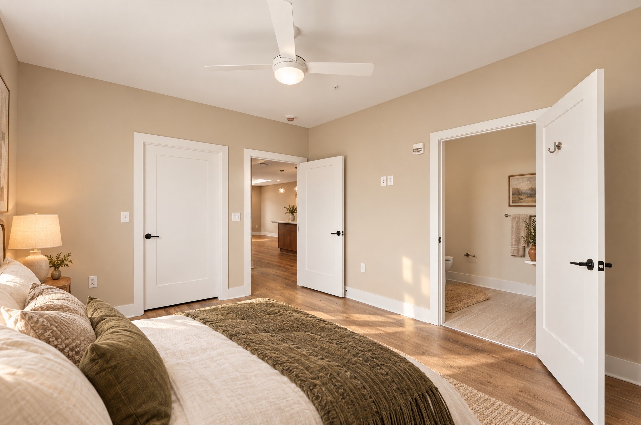 730 Main St Unit: 412