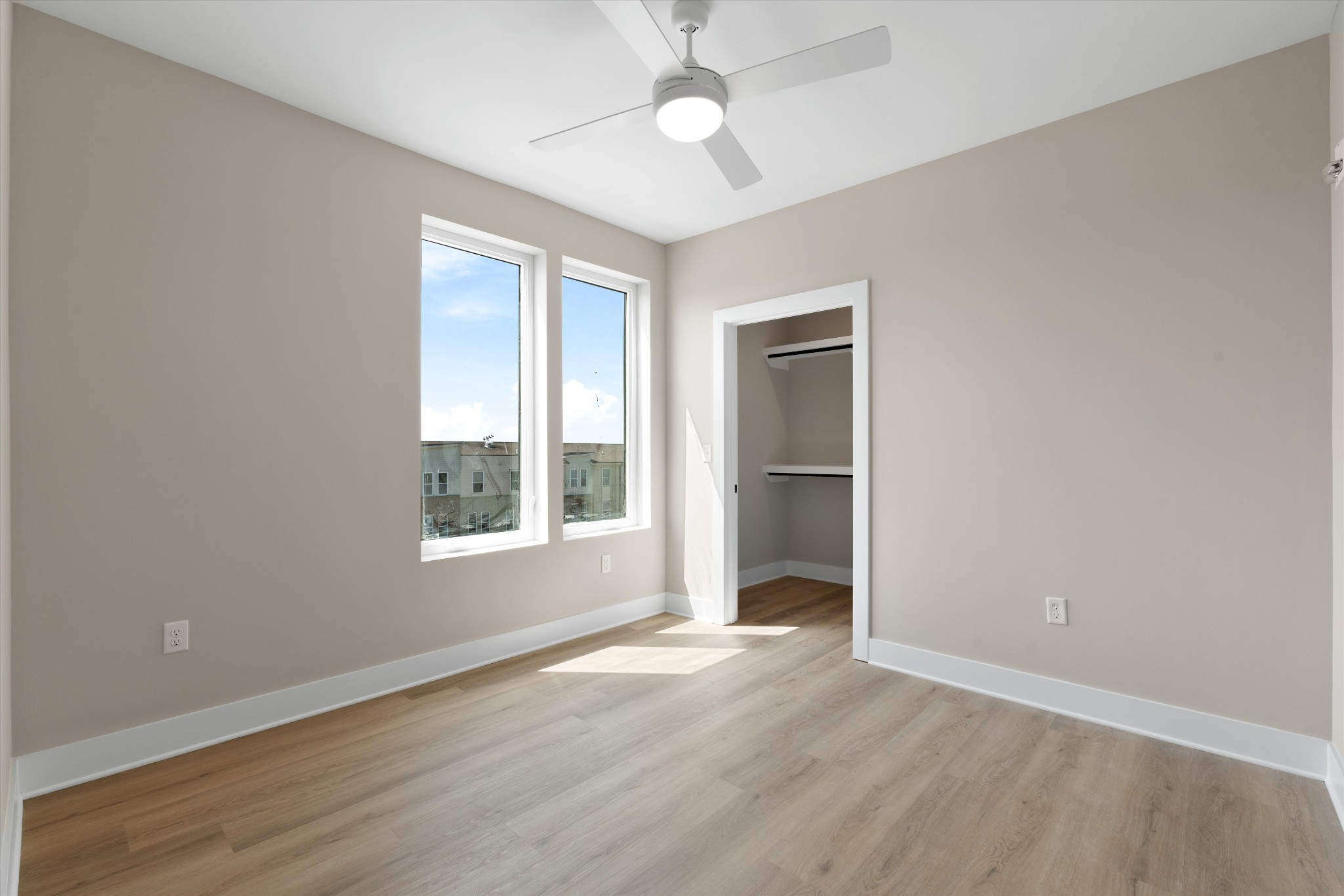 730 Main St Unit: 612