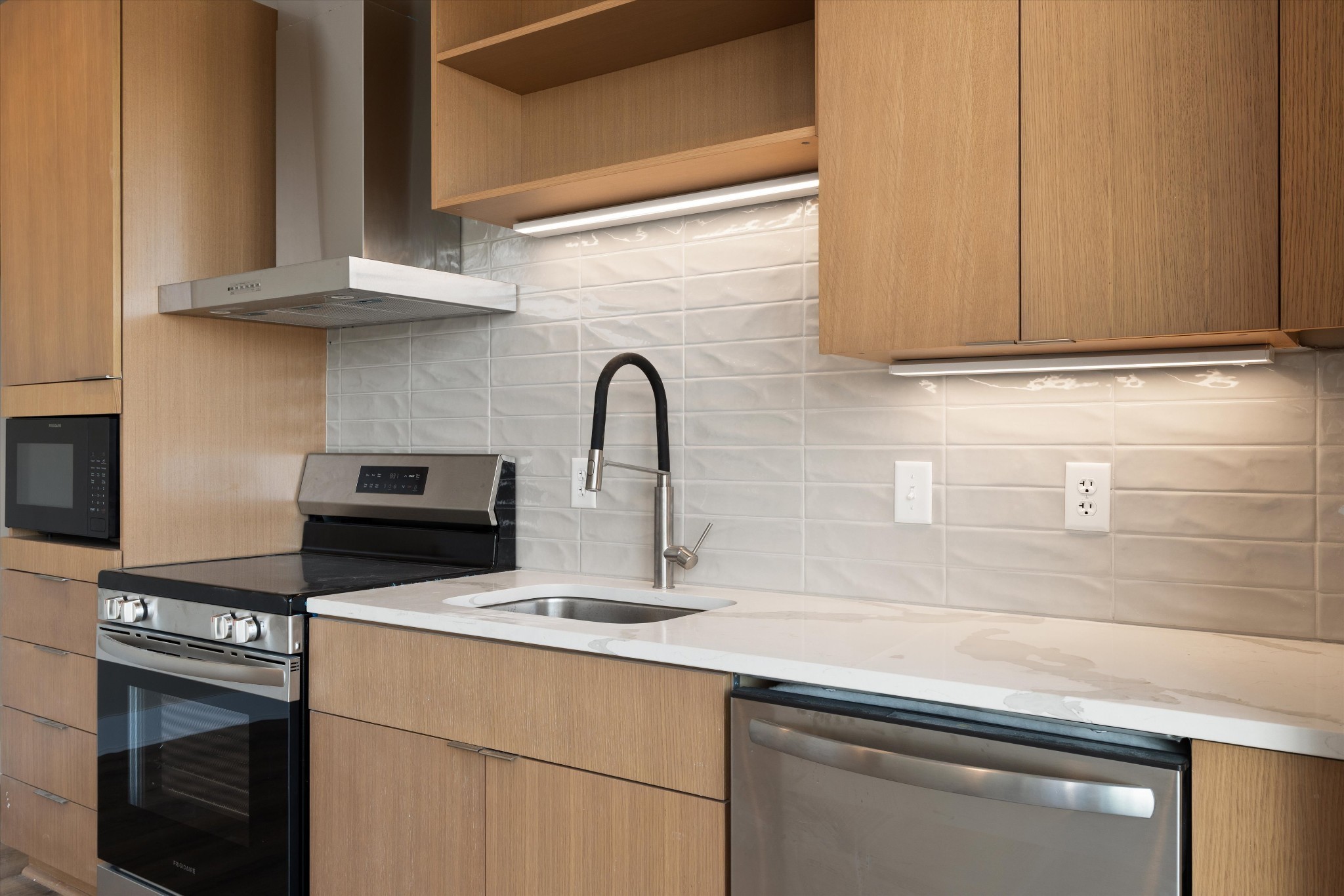730 Main St Unit: 612