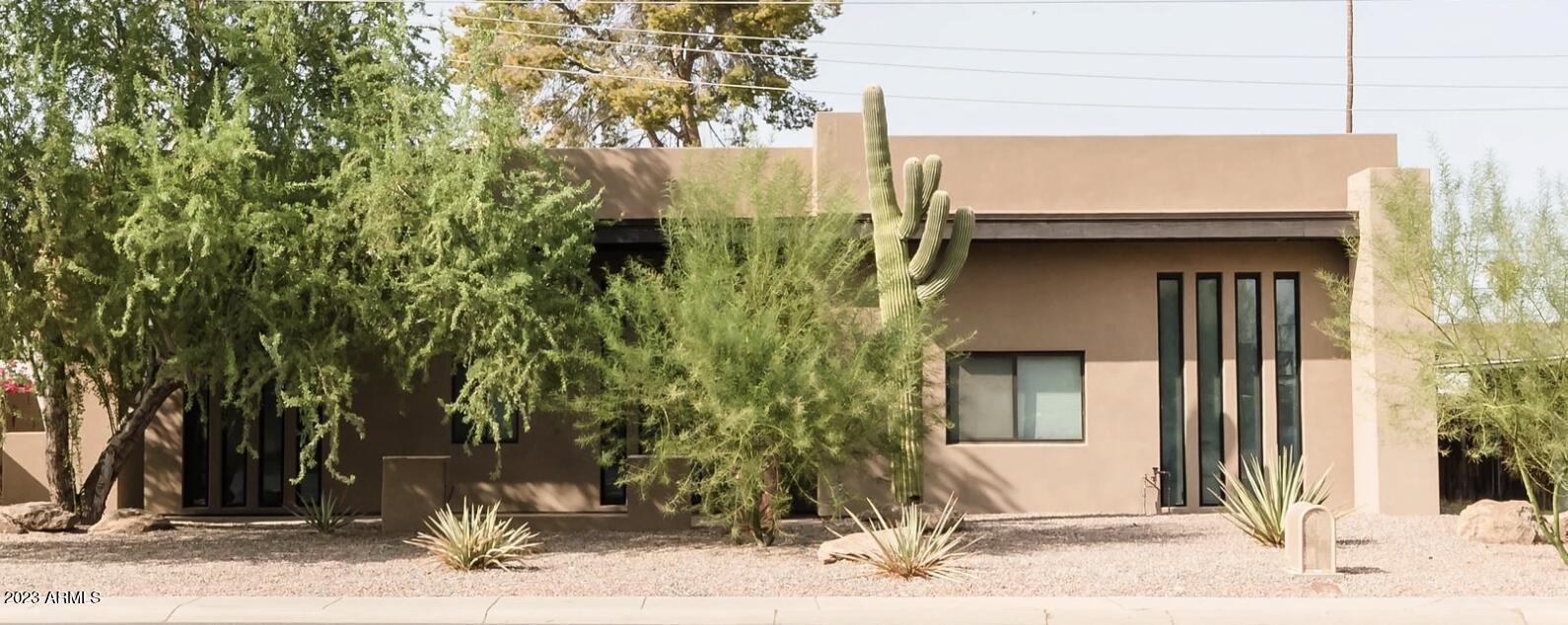 7526 E Camelback Road