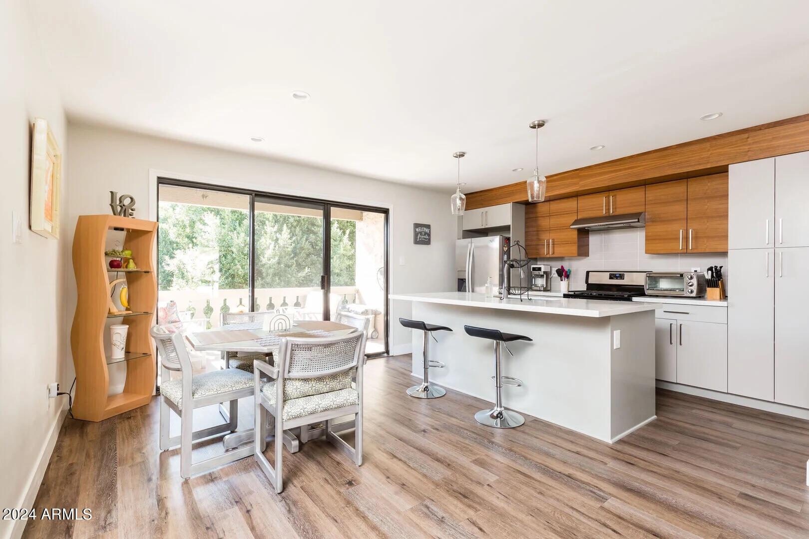 4950 N MILLER Road, 230