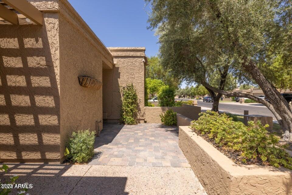 7961 E SOLANO Drive