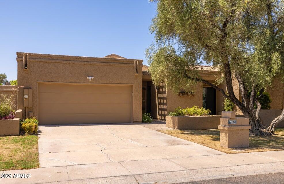 7961 E SOLANO Drive
