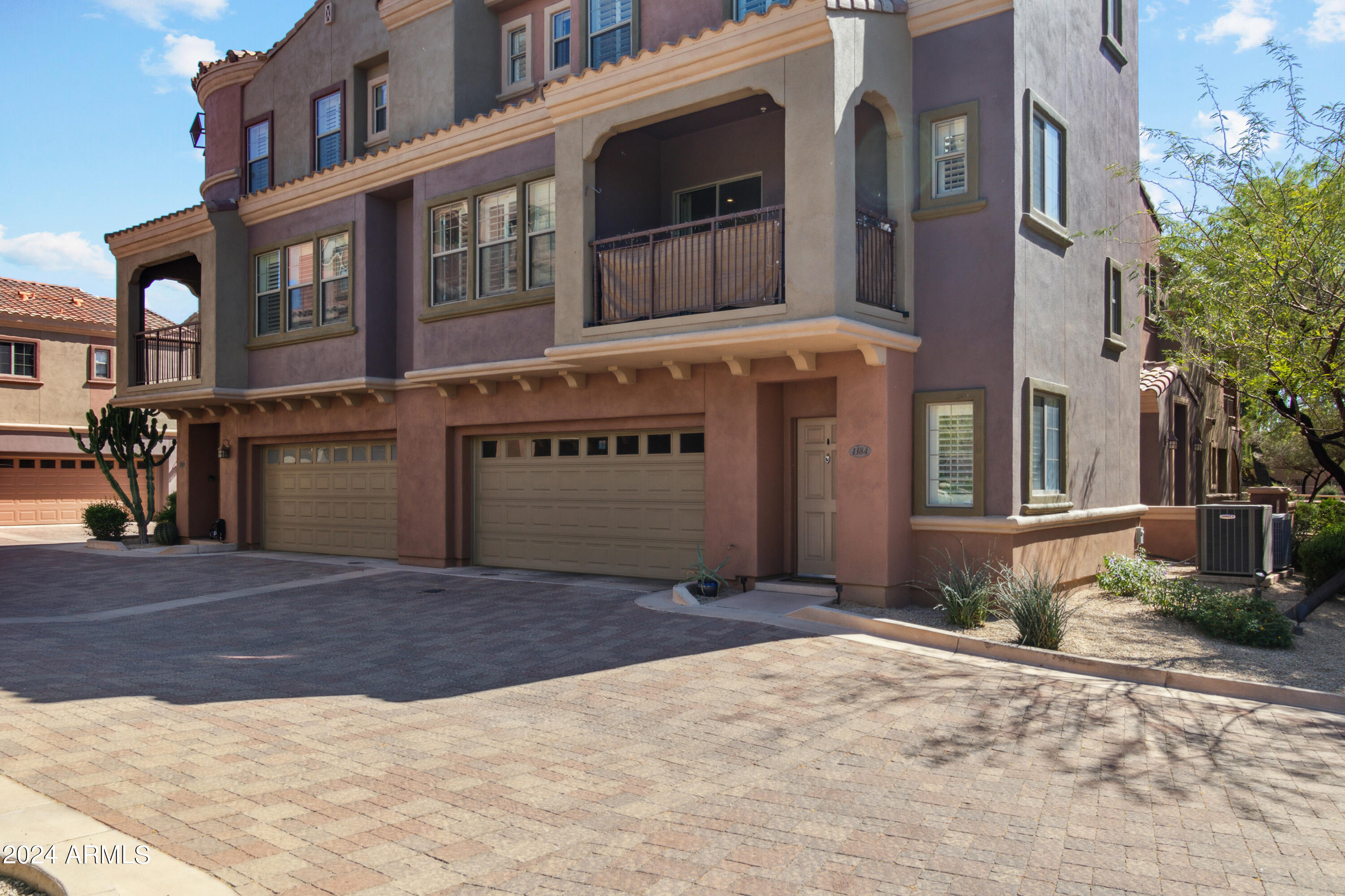 3935 E ROUGH RIDER Road, 1184