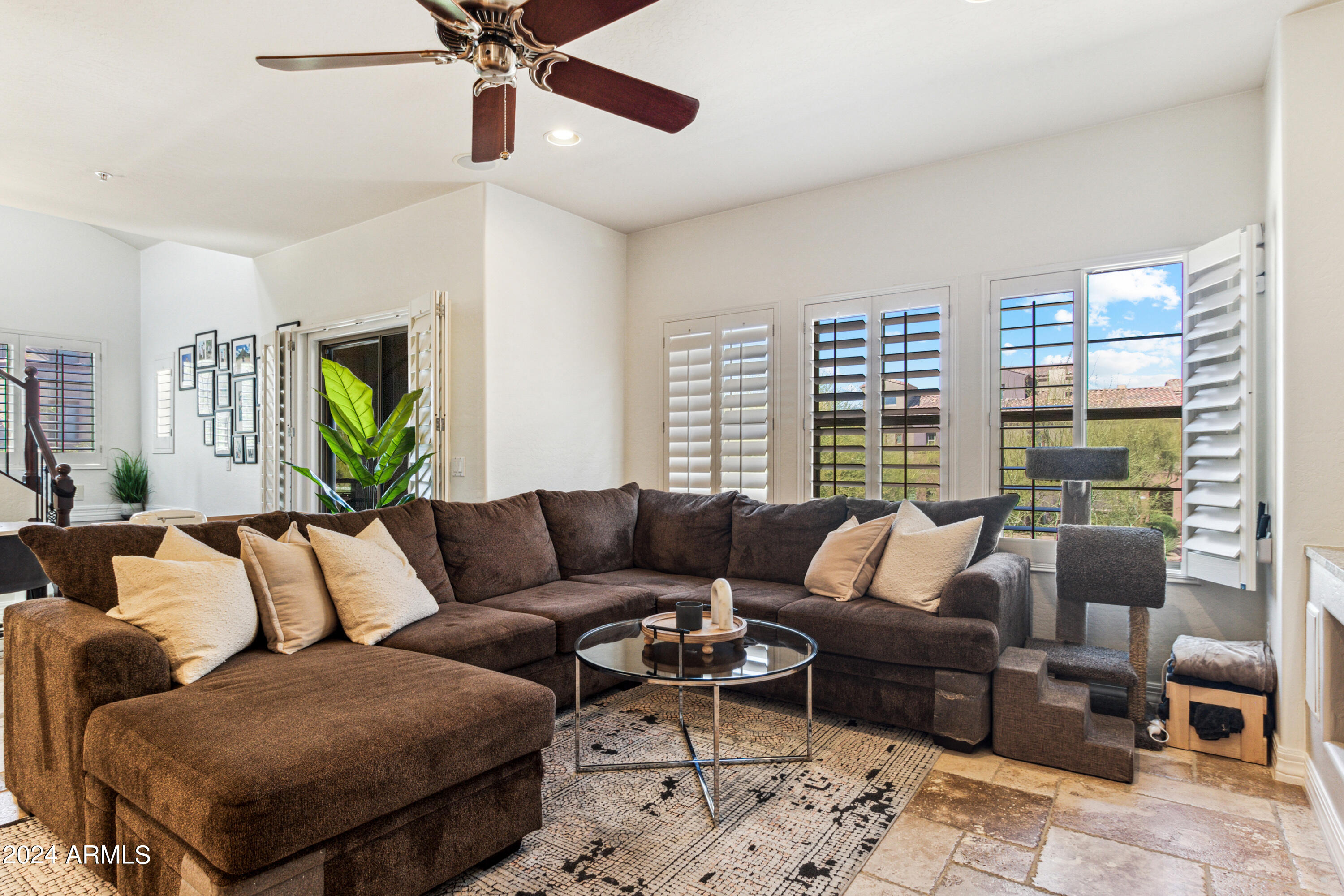 3935 E ROUGH RIDER Road, 1184