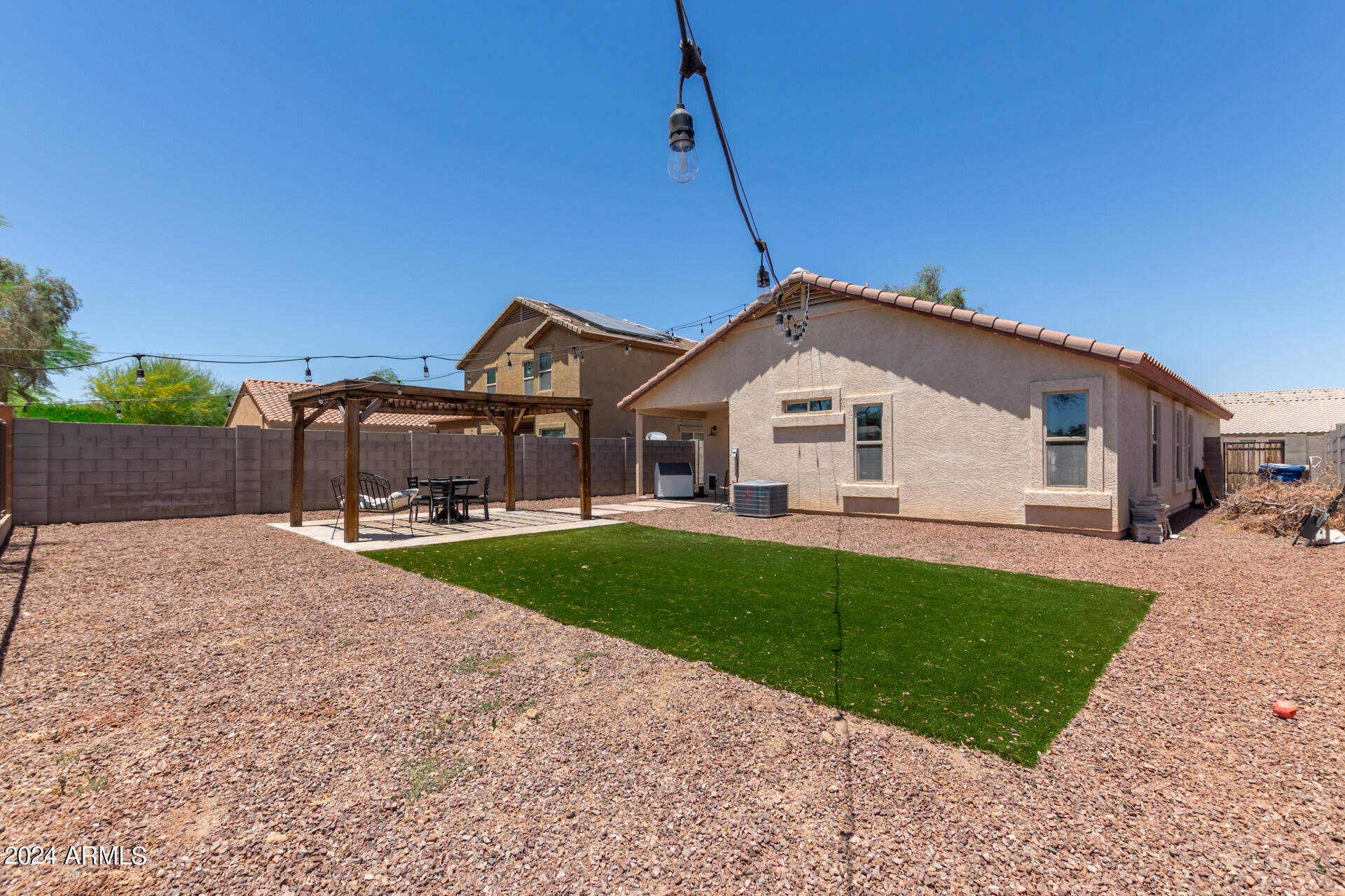 23637 W SONRISAS Street