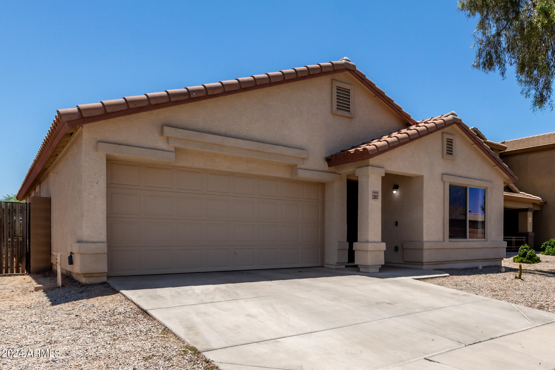 23637 W SONRISAS Street