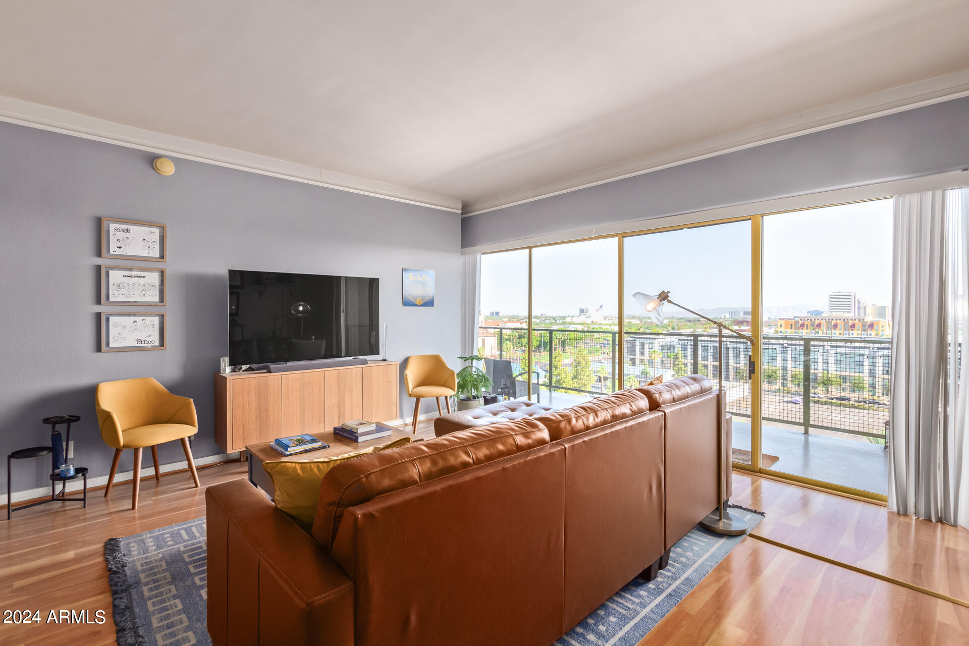 4750 N CENTRAL Avenue, 8J