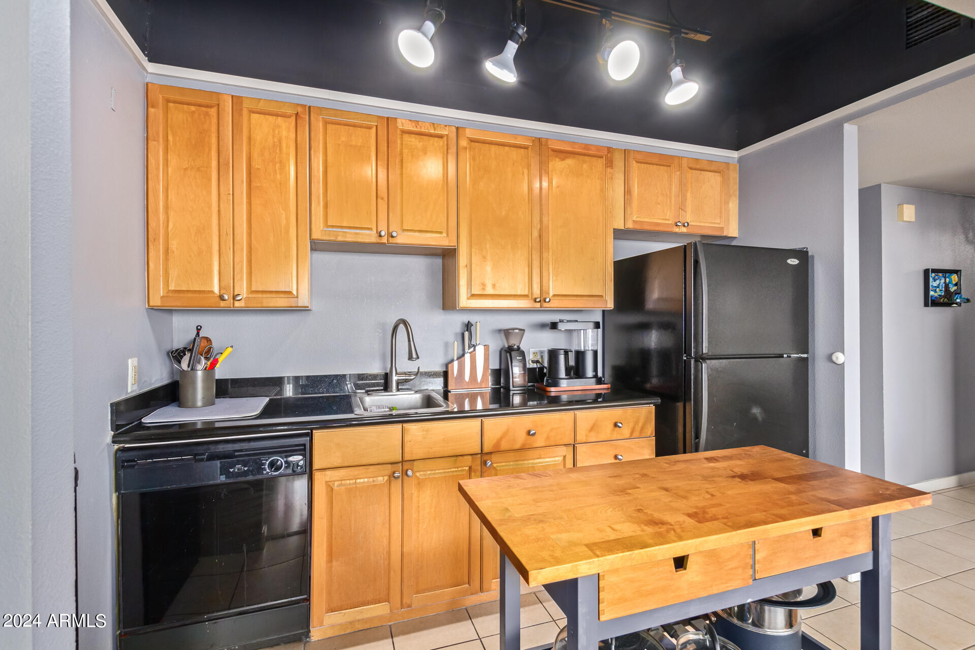 4750 N CENTRAL Avenue, 8J
