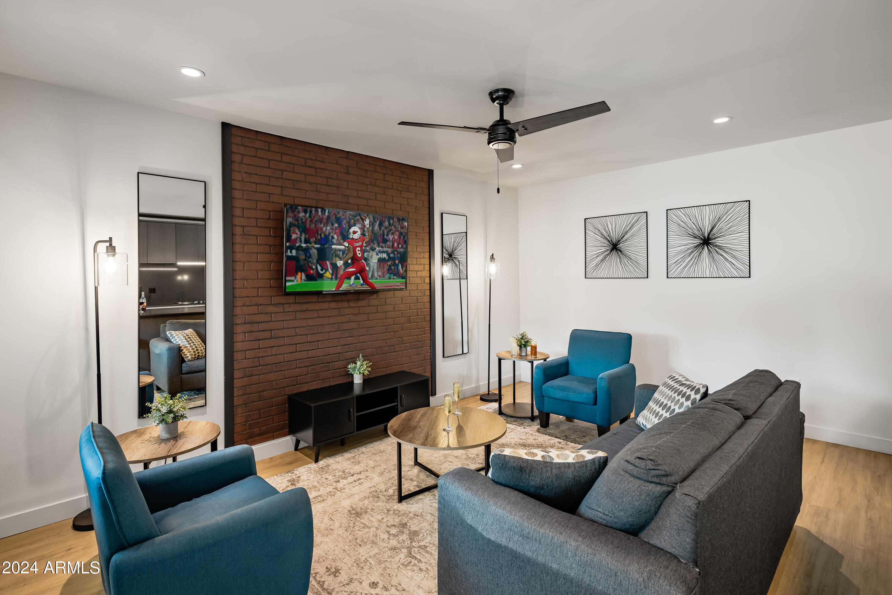 3425 N 70th Street, 1001