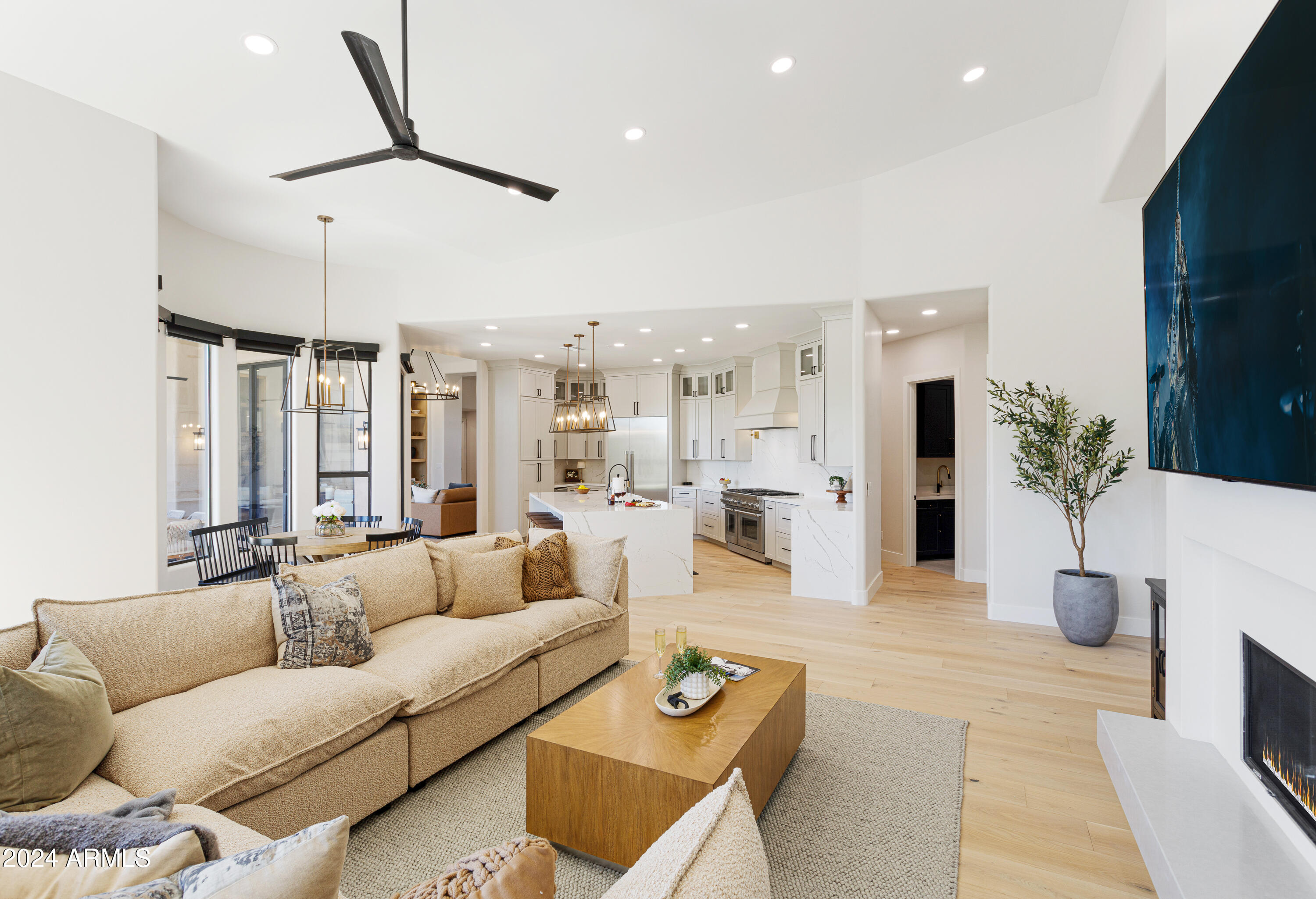 12077 E Laurel Lane