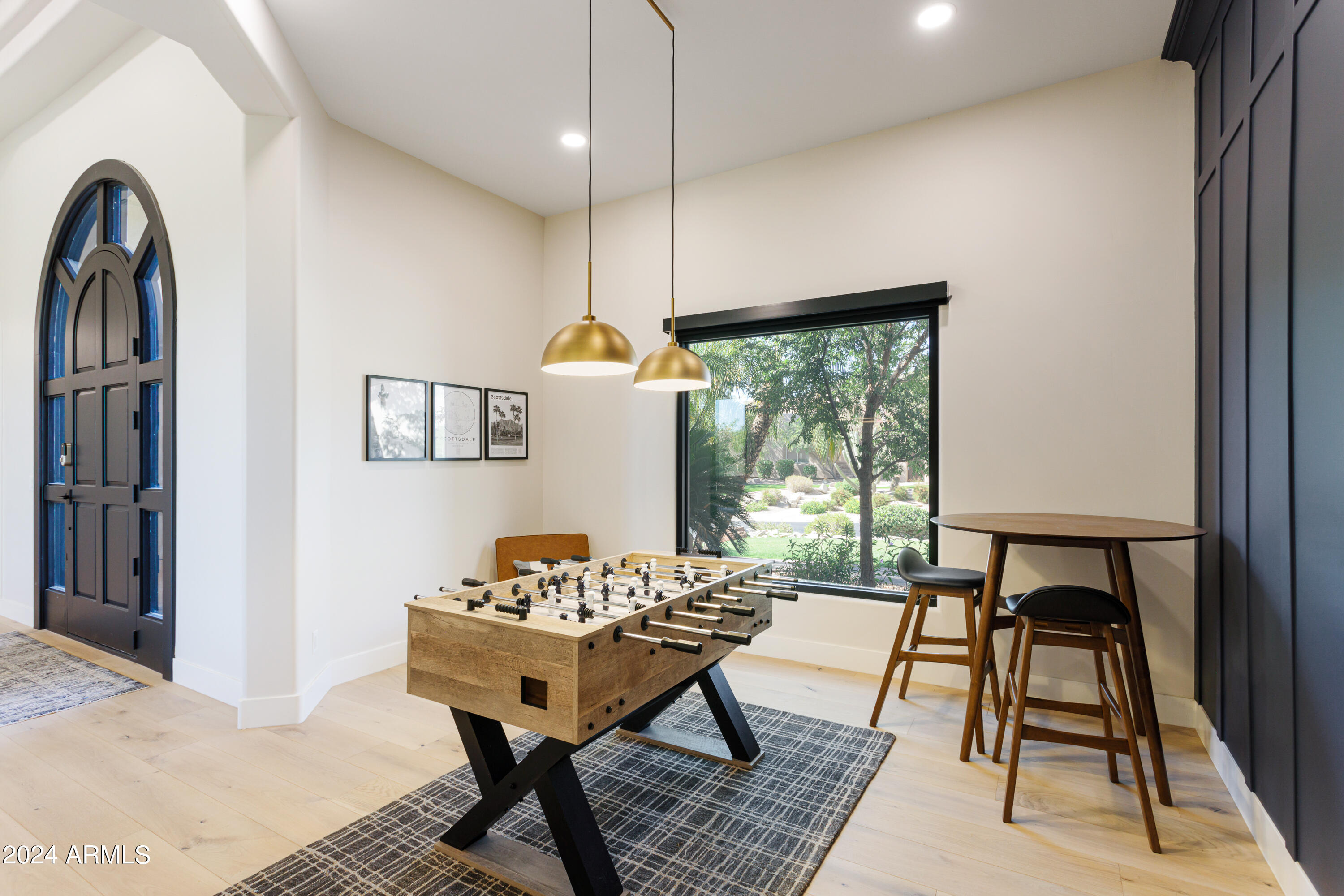 12077 E Laurel Lane