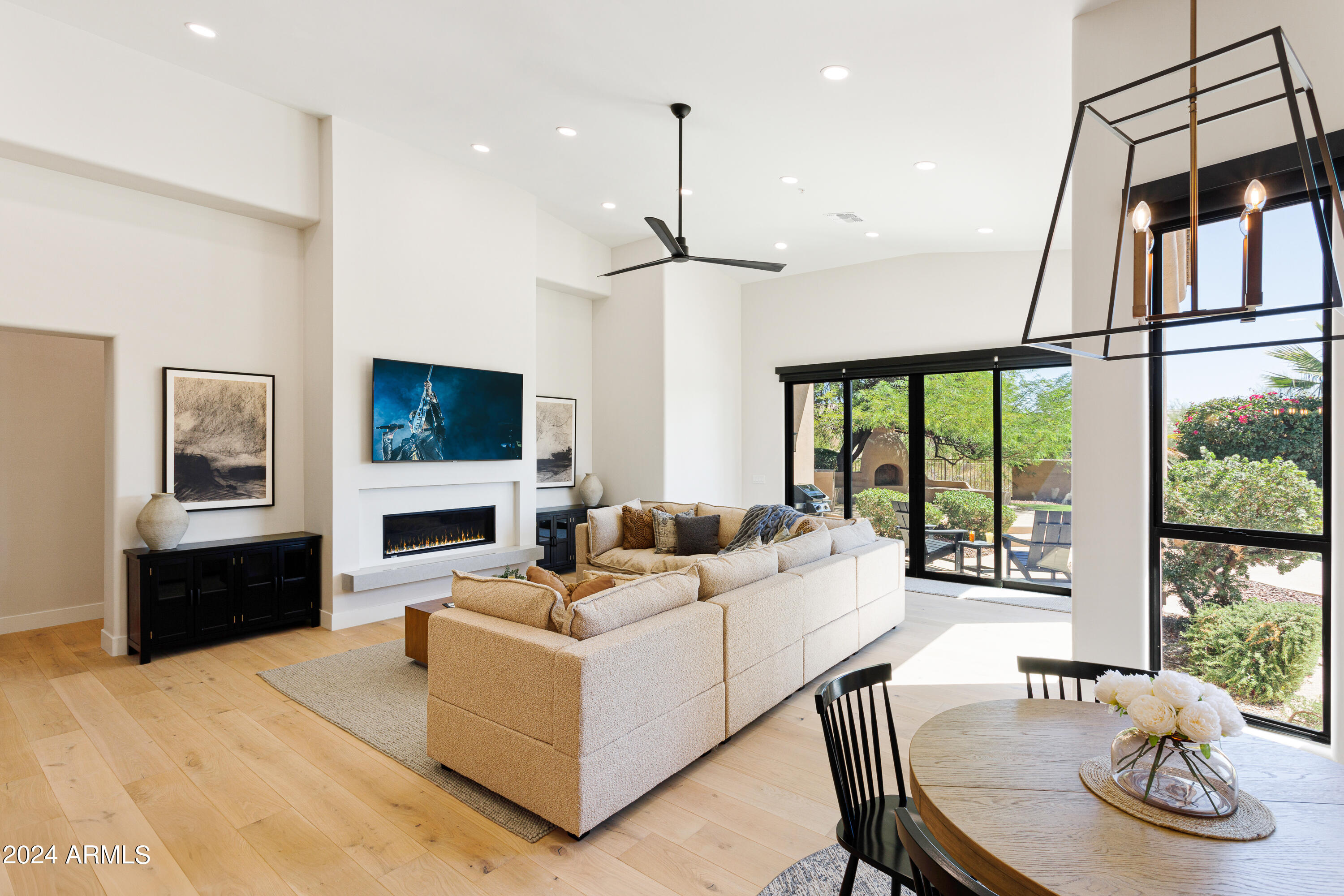 12077 E Laurel Lane