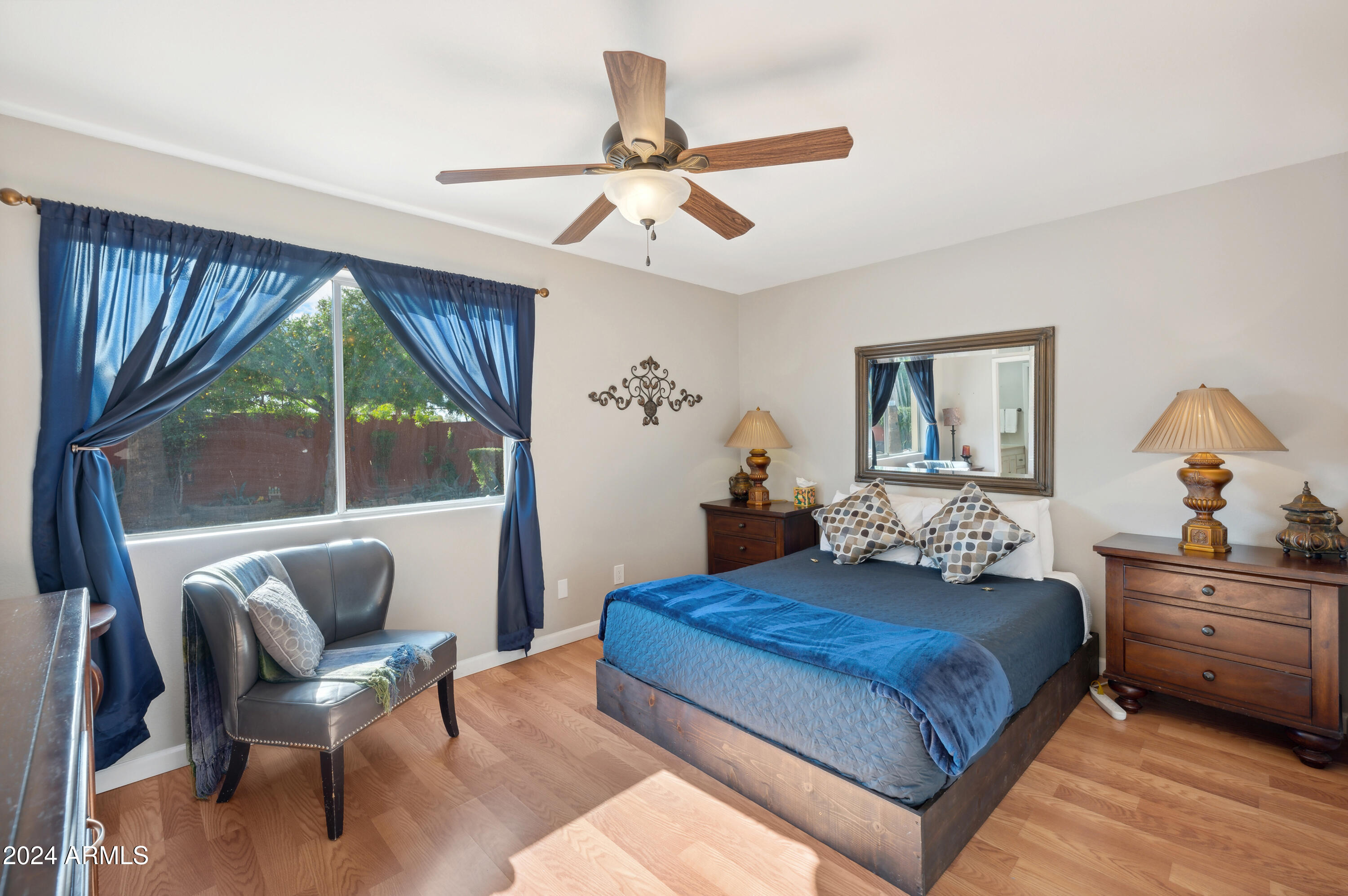 2249 W CALLE IGLESIA Avenue