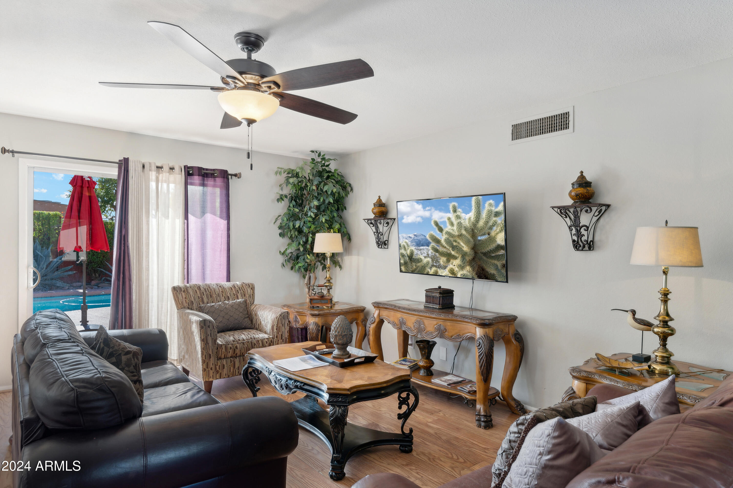 2249 W CALLE IGLESIA Avenue