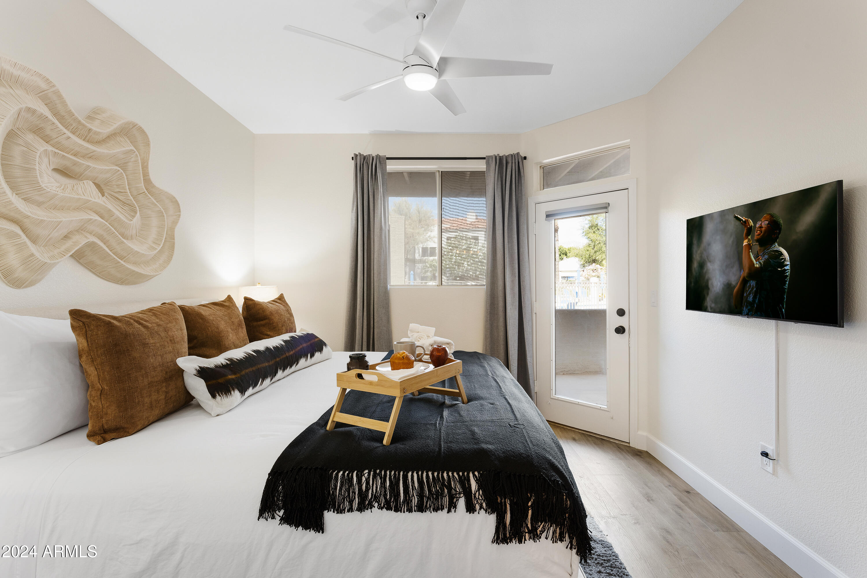 11375 E Sahuaro Drive, 1033