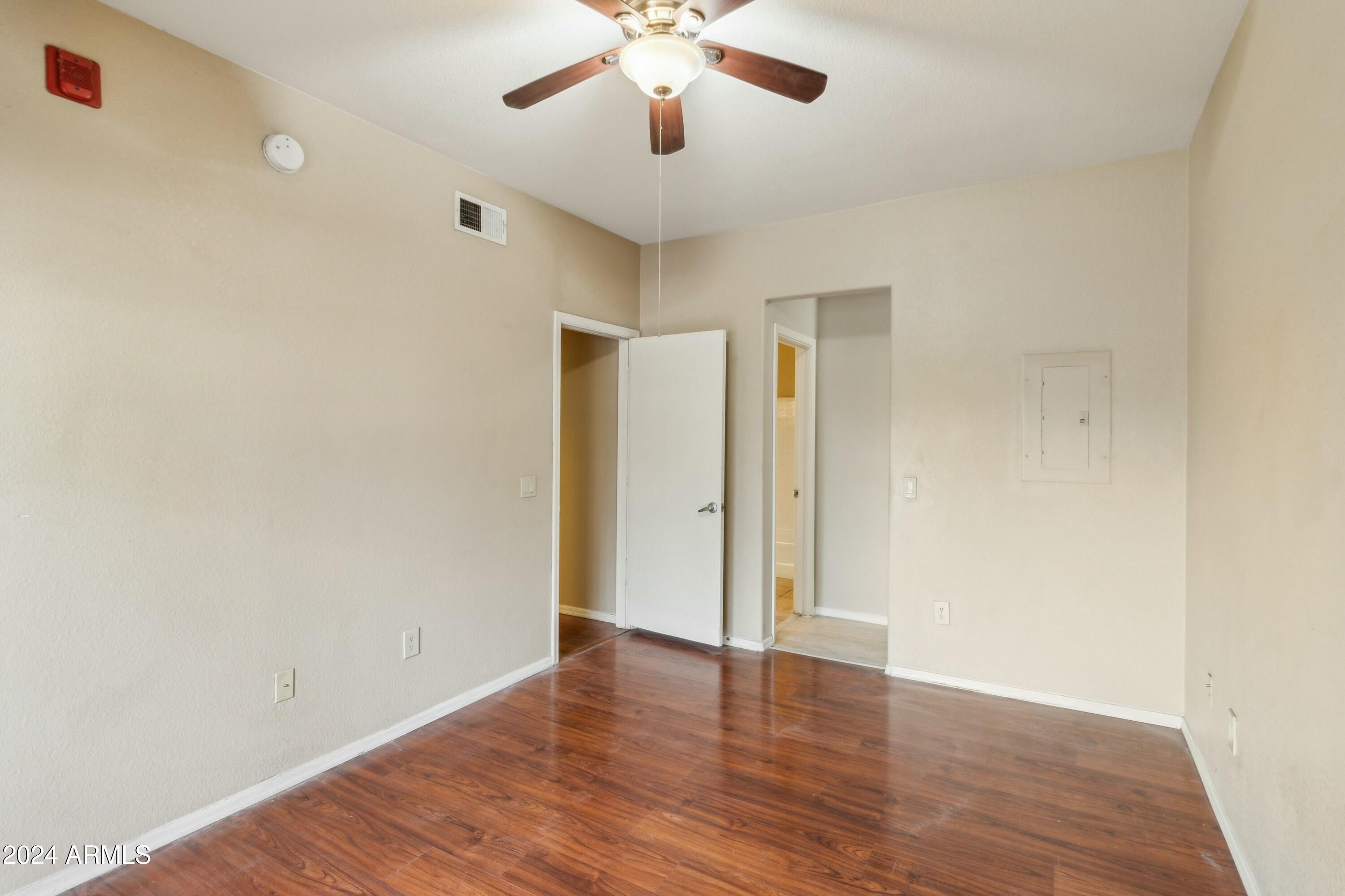 3434 E BASELINE Road, 260