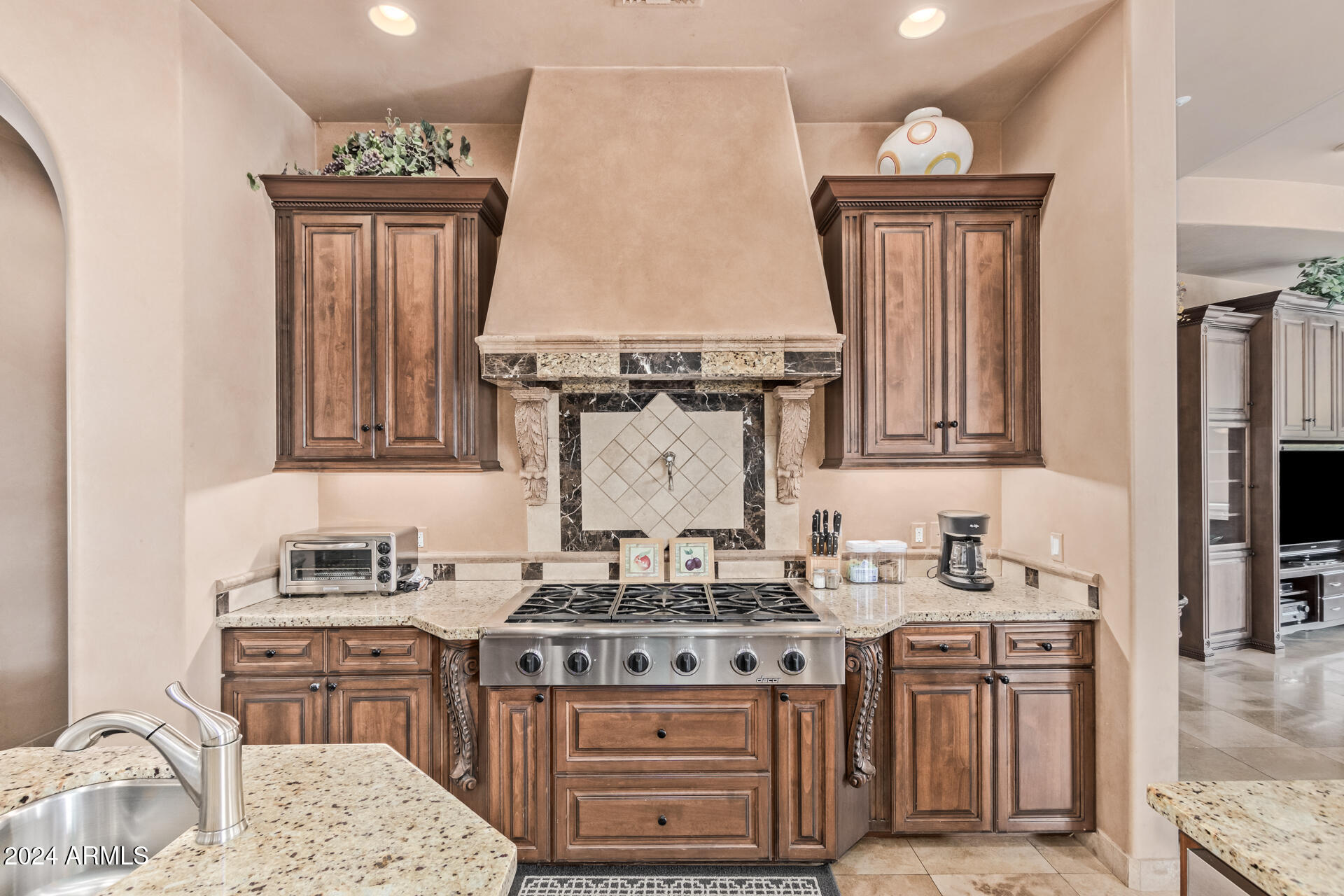 5339 E ROYAL PALM Road