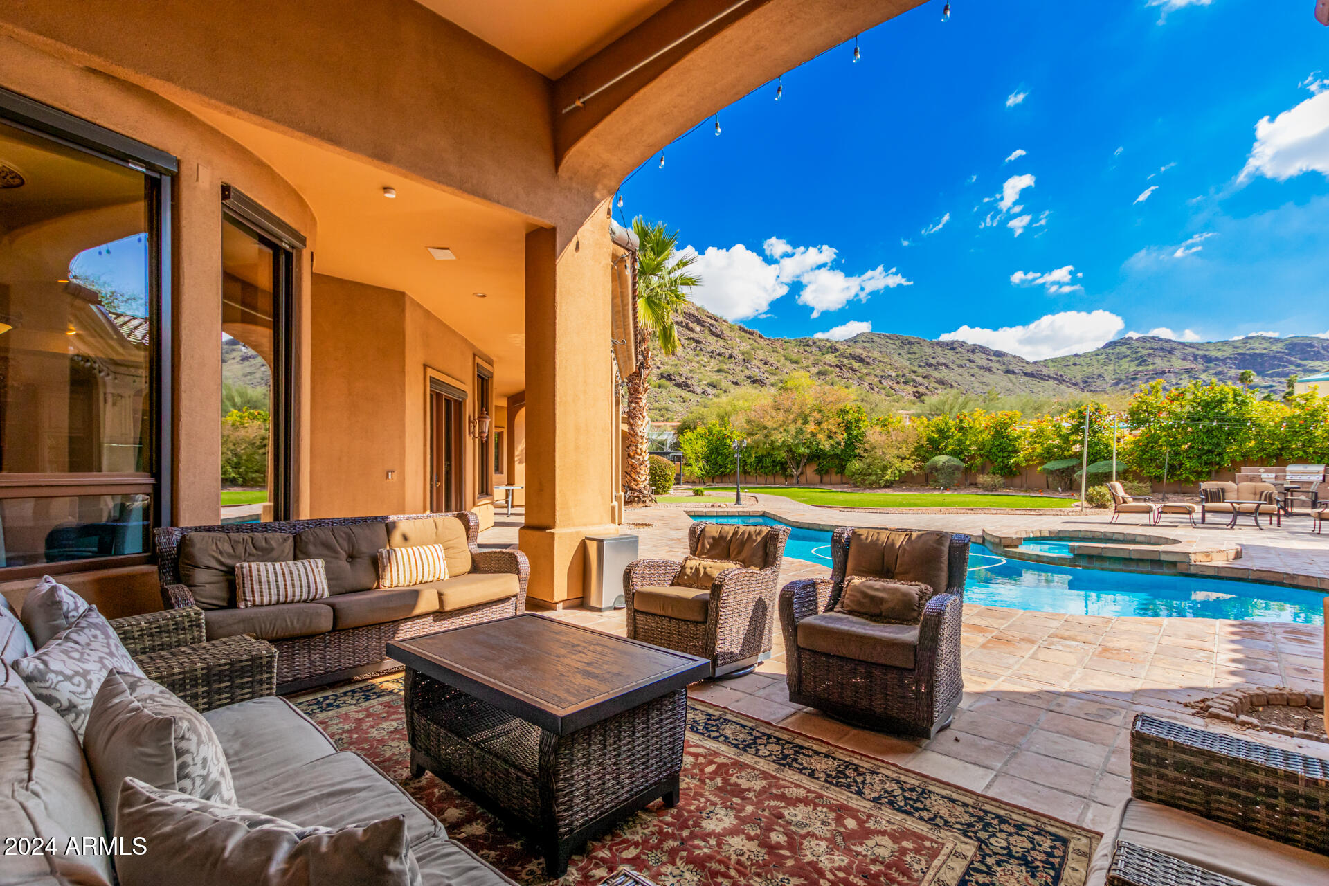 5339 E ROYAL PALM Road