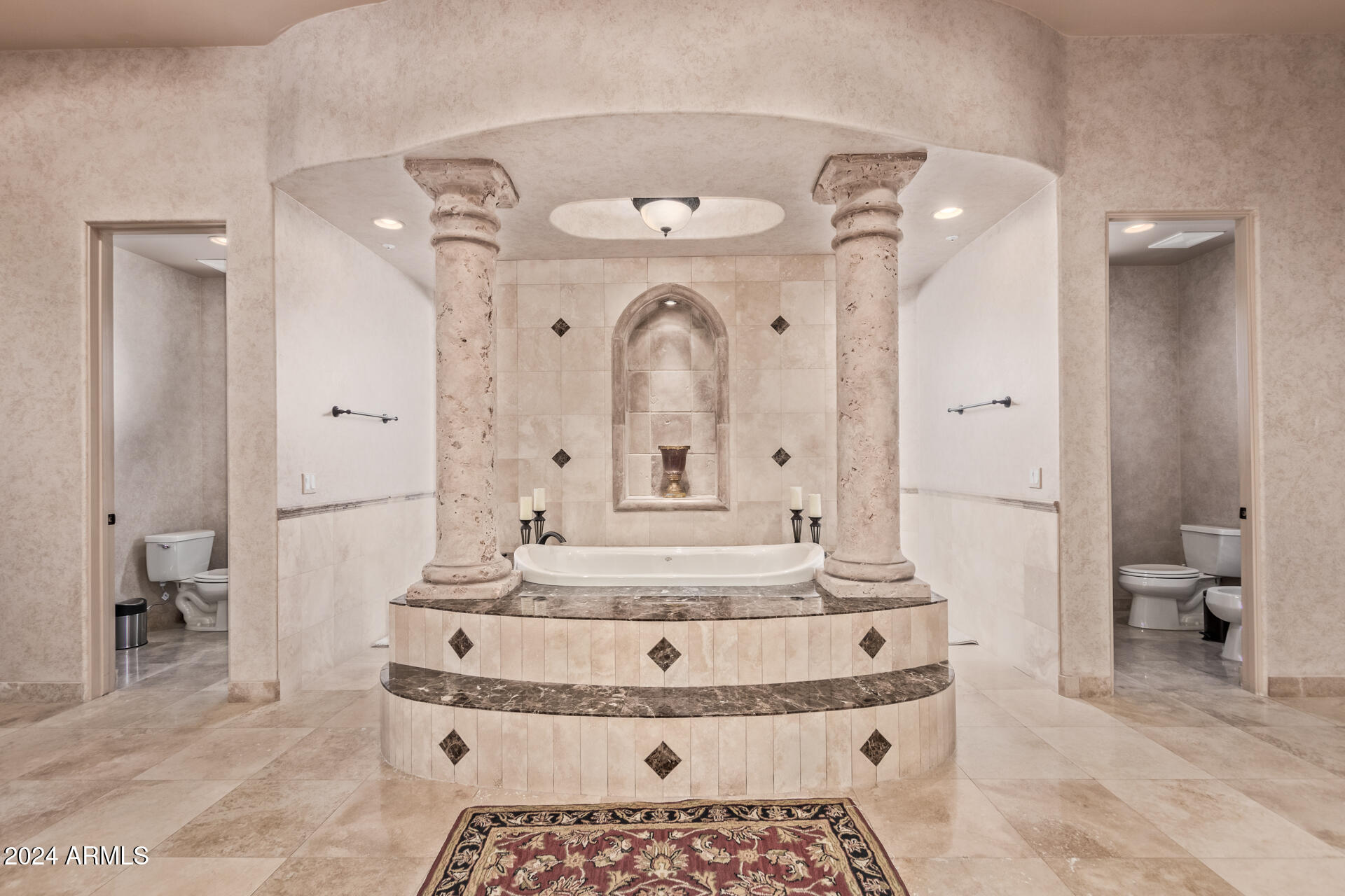 5339 E ROYAL PALM Road