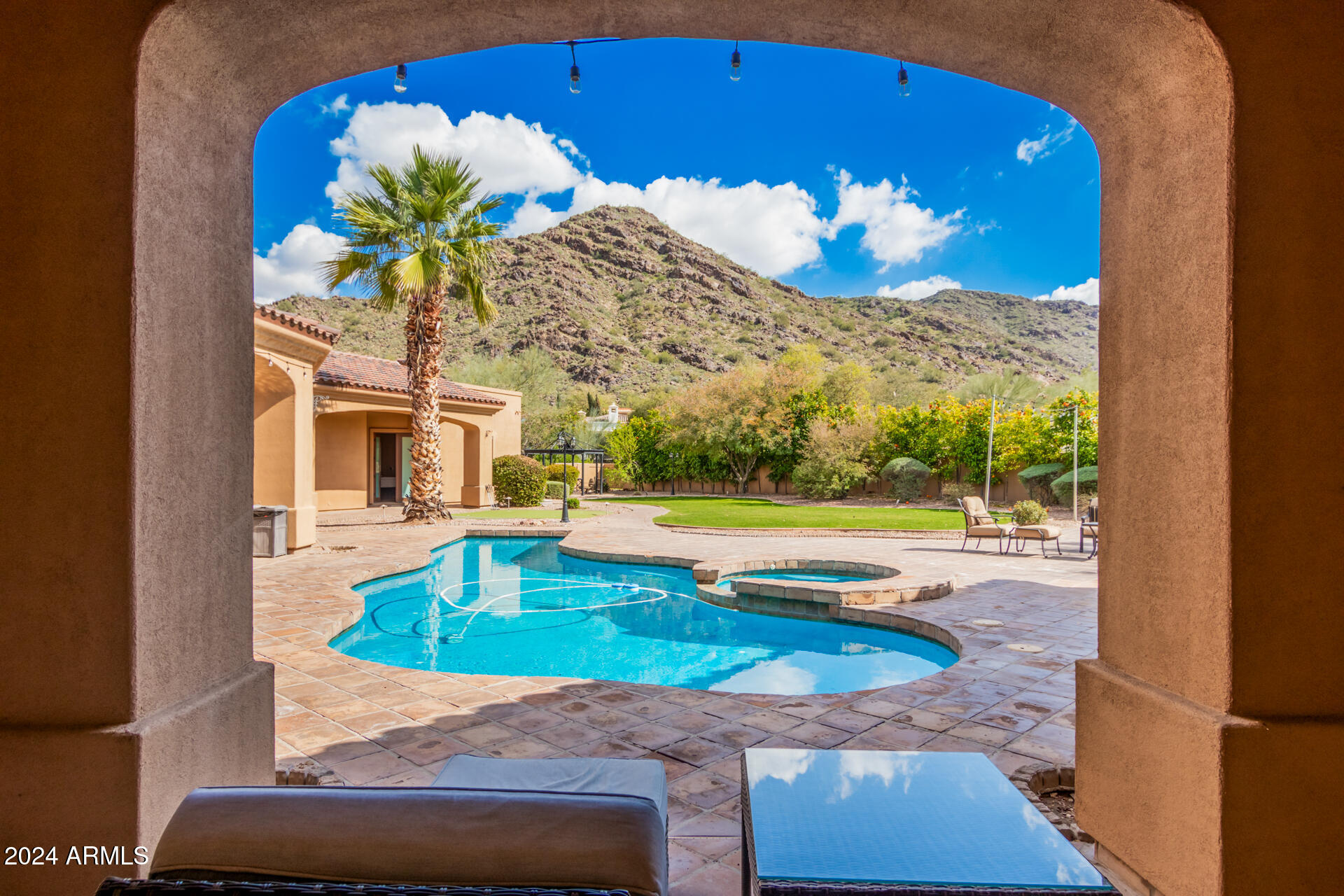 5339 E ROYAL PALM Road