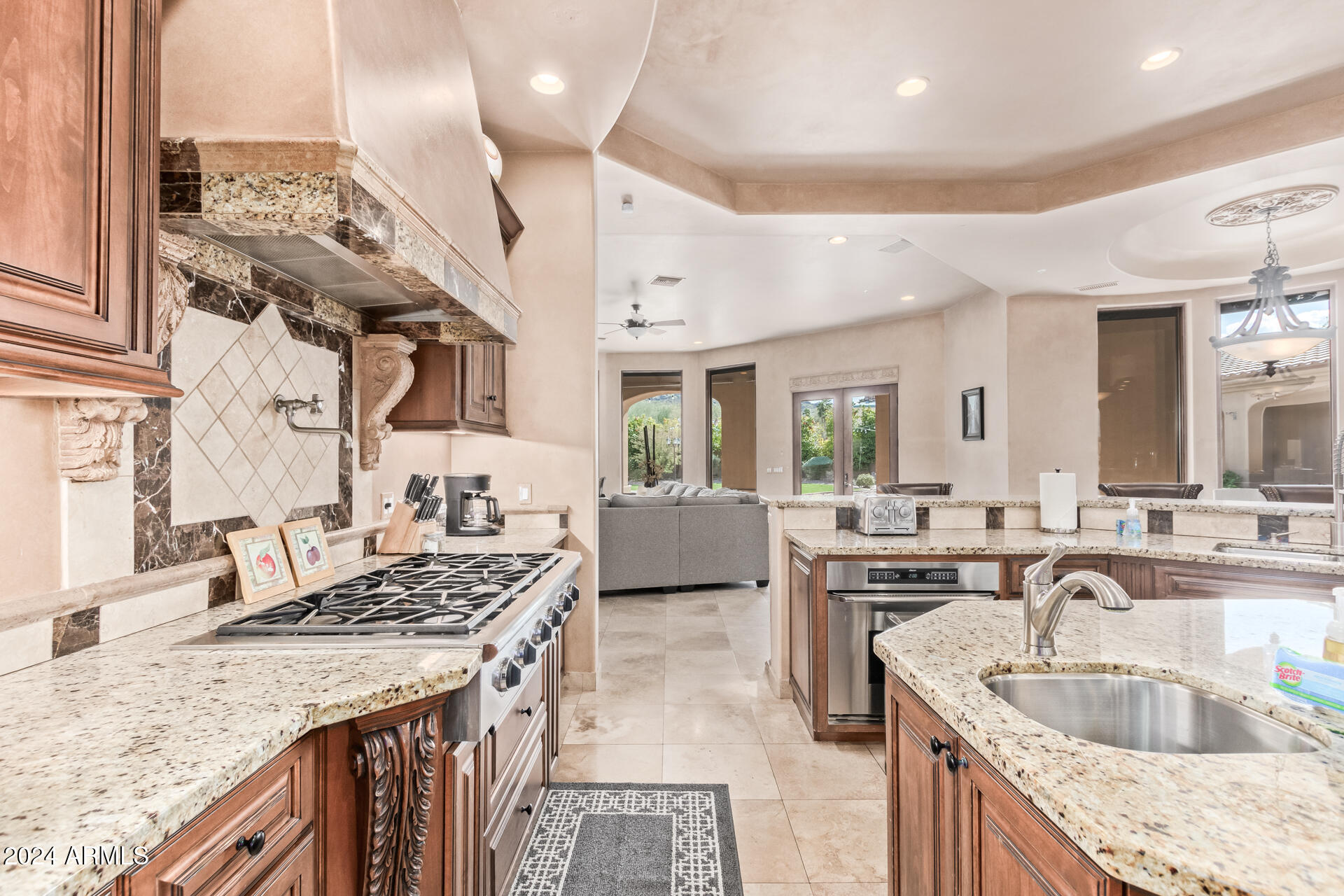 5339 E ROYAL PALM Road