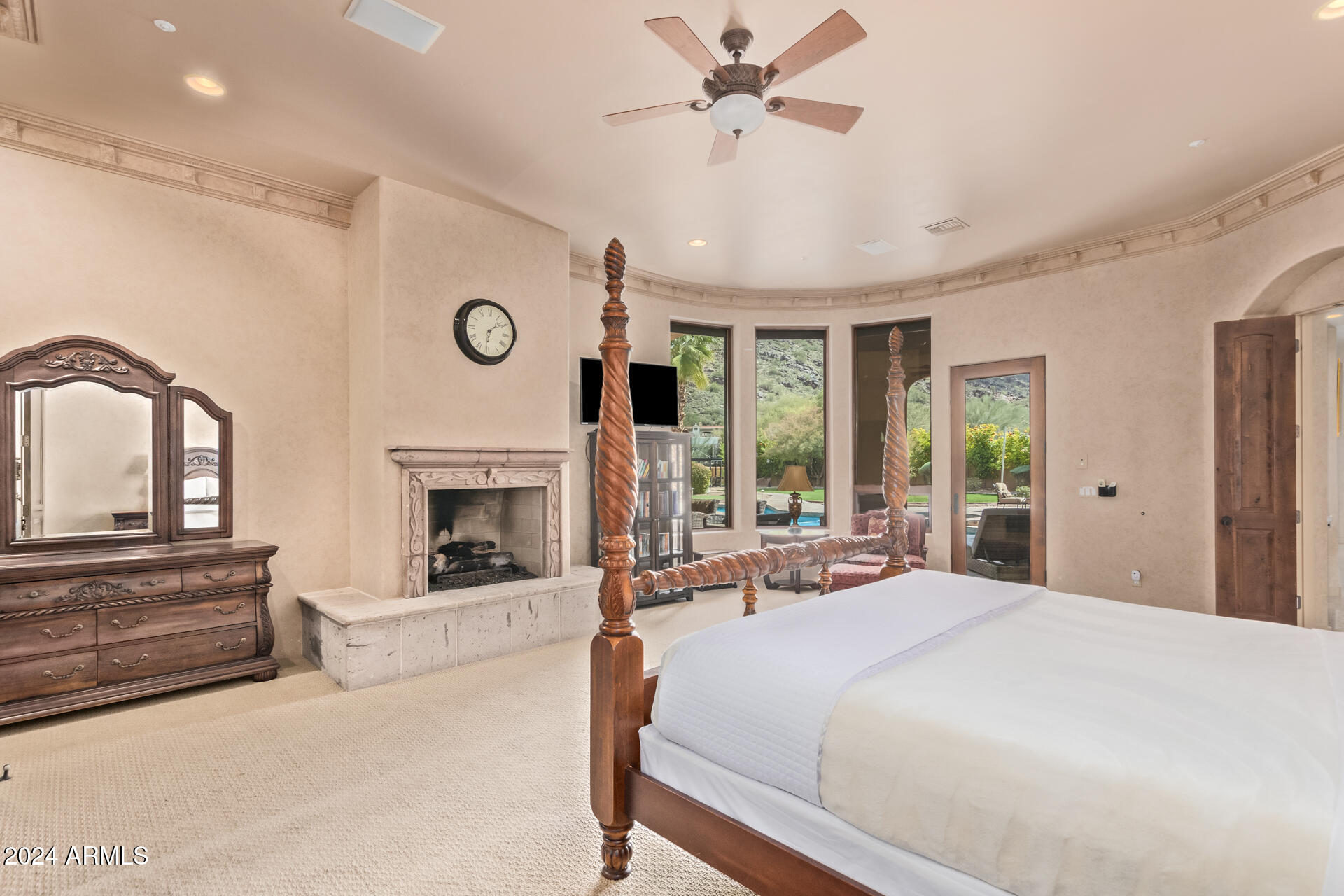 5339 E ROYAL PALM Road