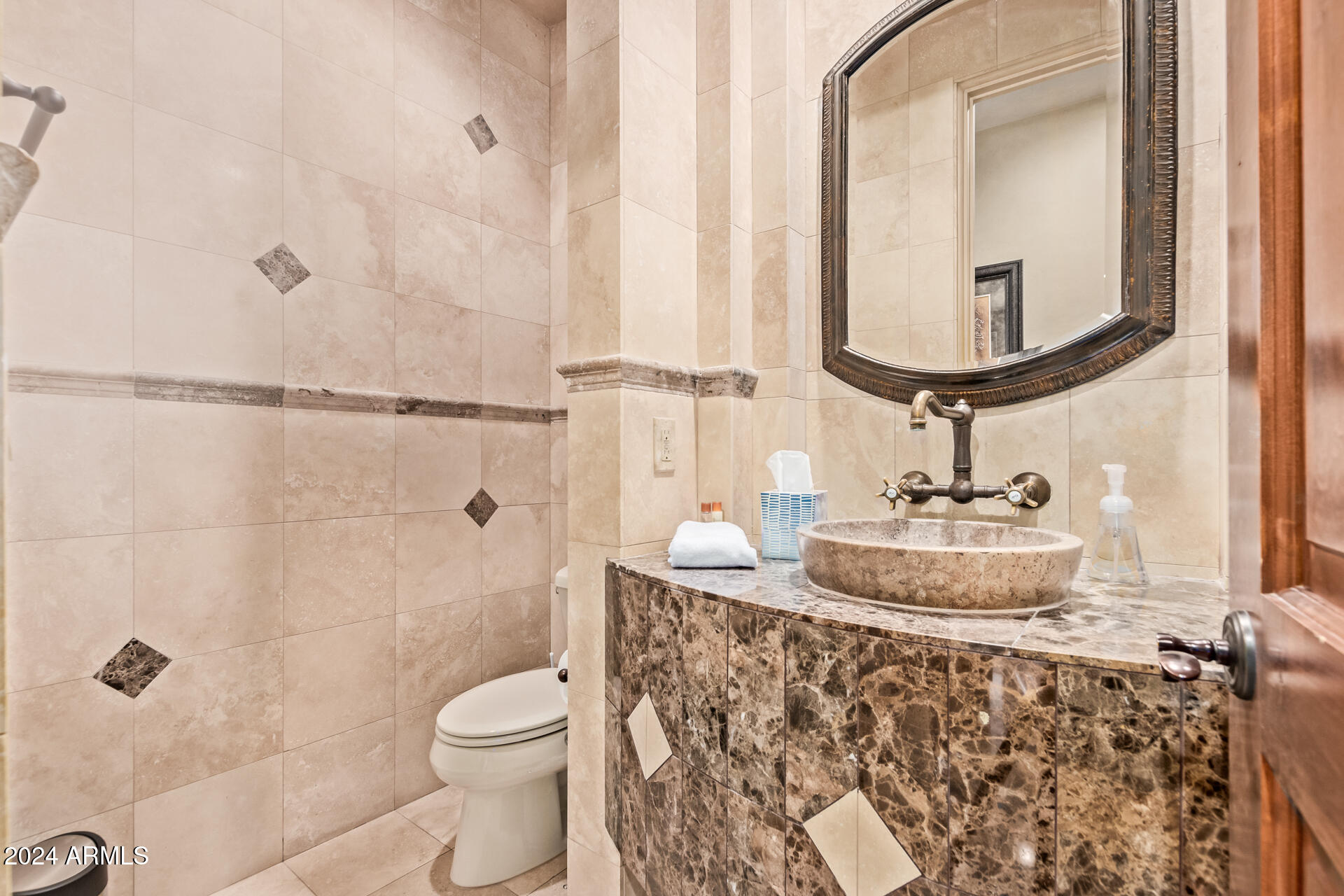 5339 E ROYAL PALM Road