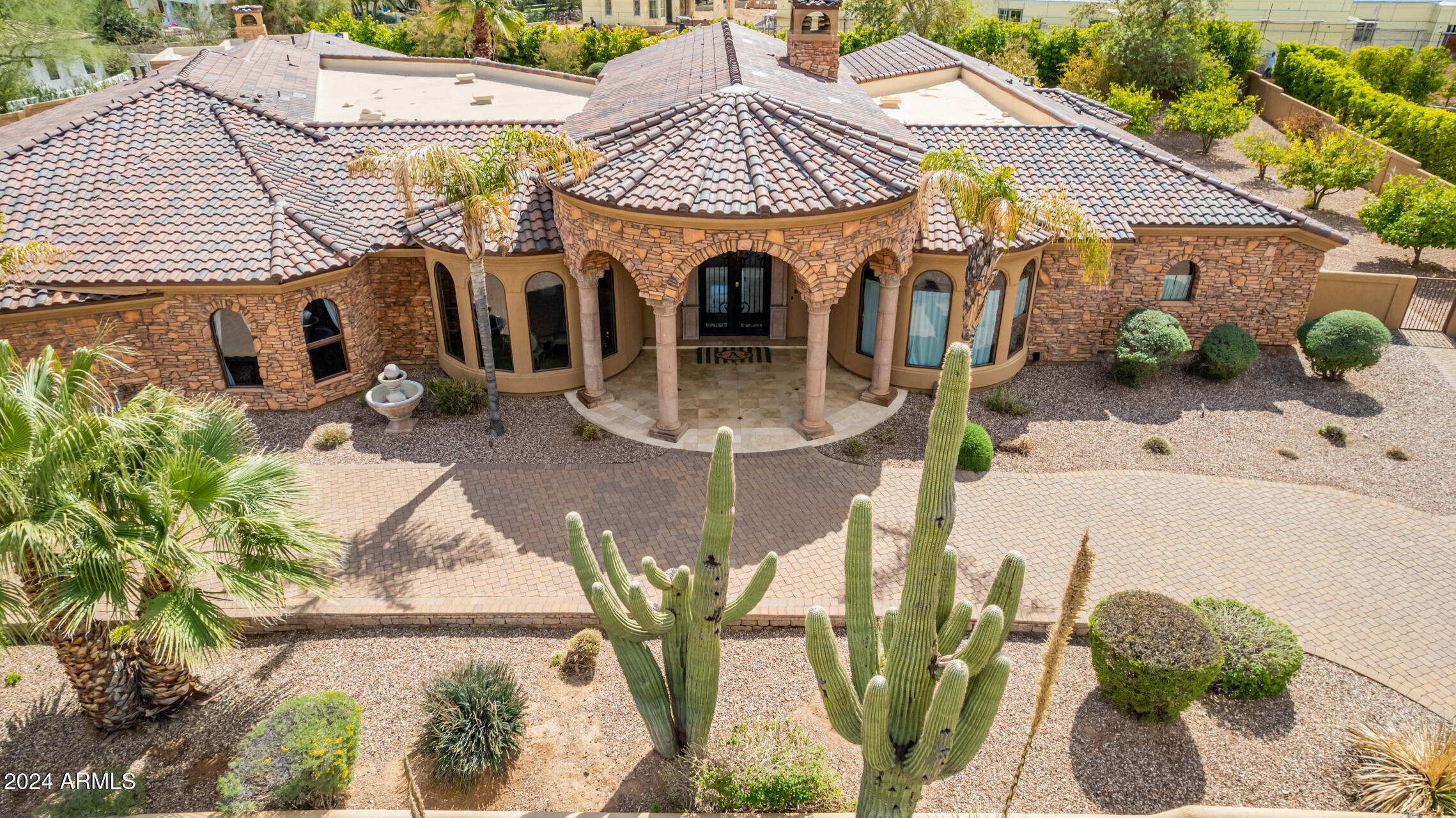 5339 E ROYAL PALM Road